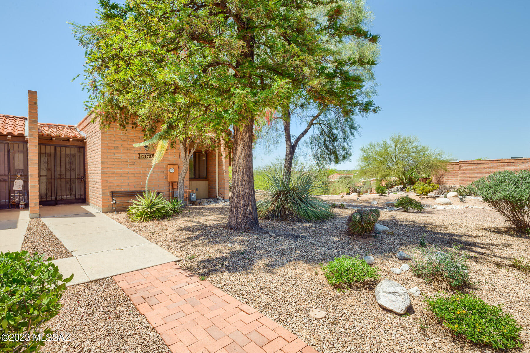 1755 W Dalehaven Circle