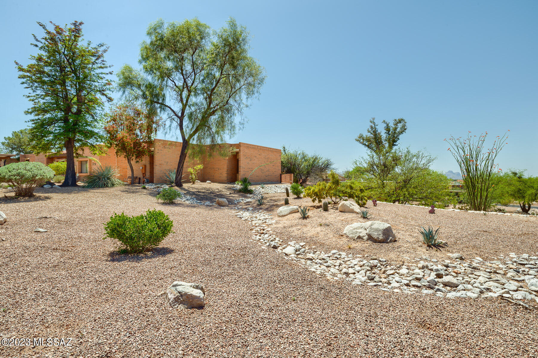 1755 W Dalehaven Circle