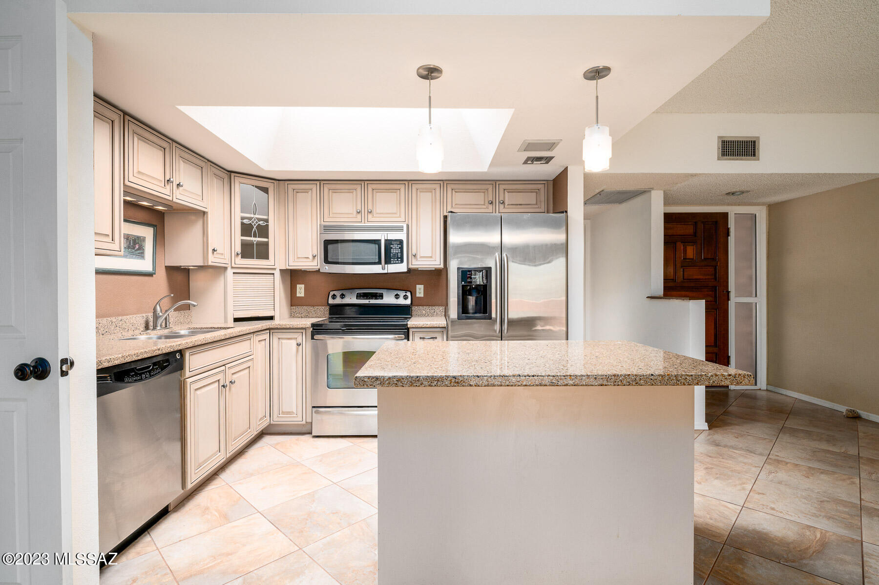 1755 W Dalehaven Circle