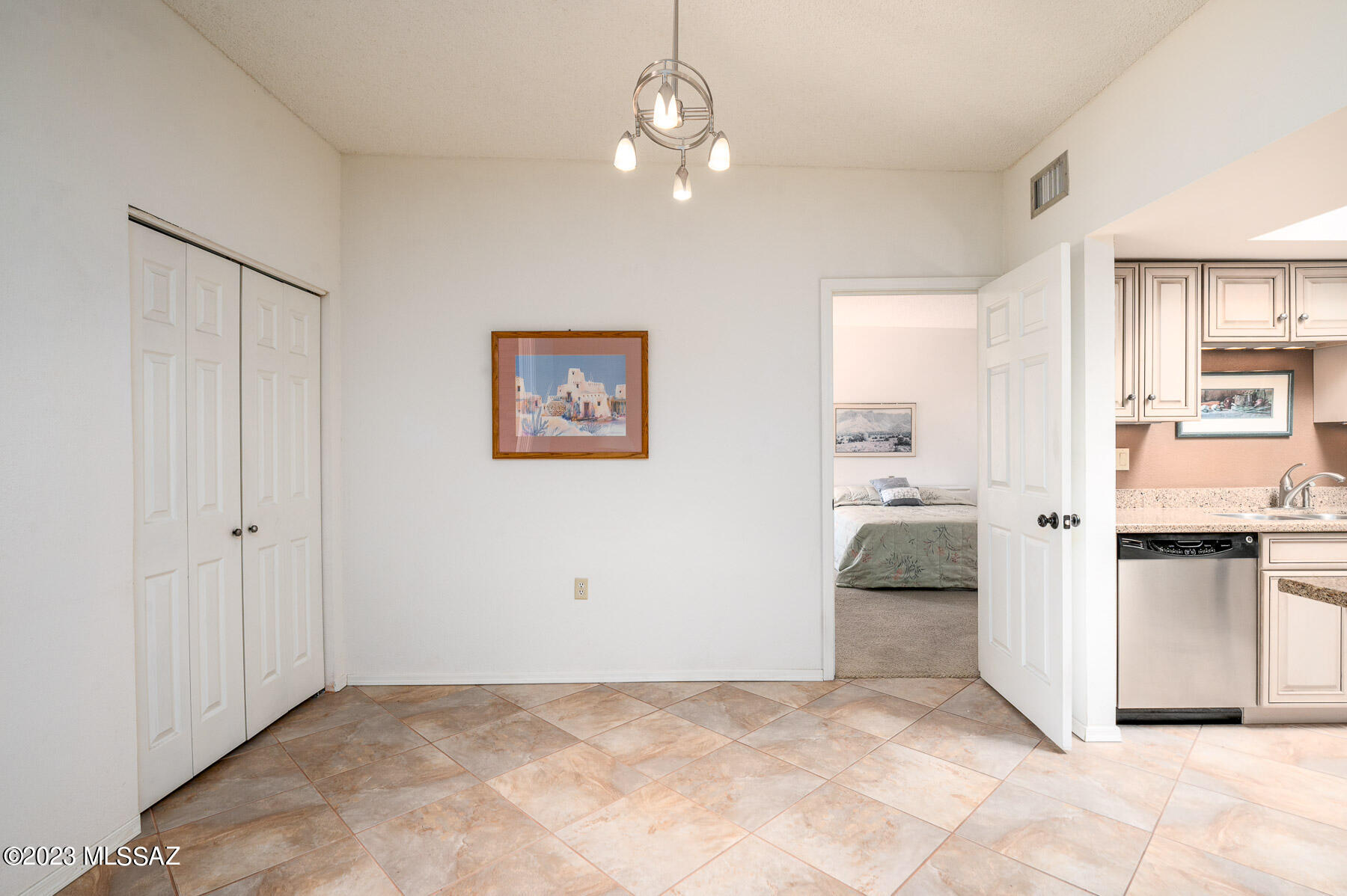 1755 W Dalehaven Circle