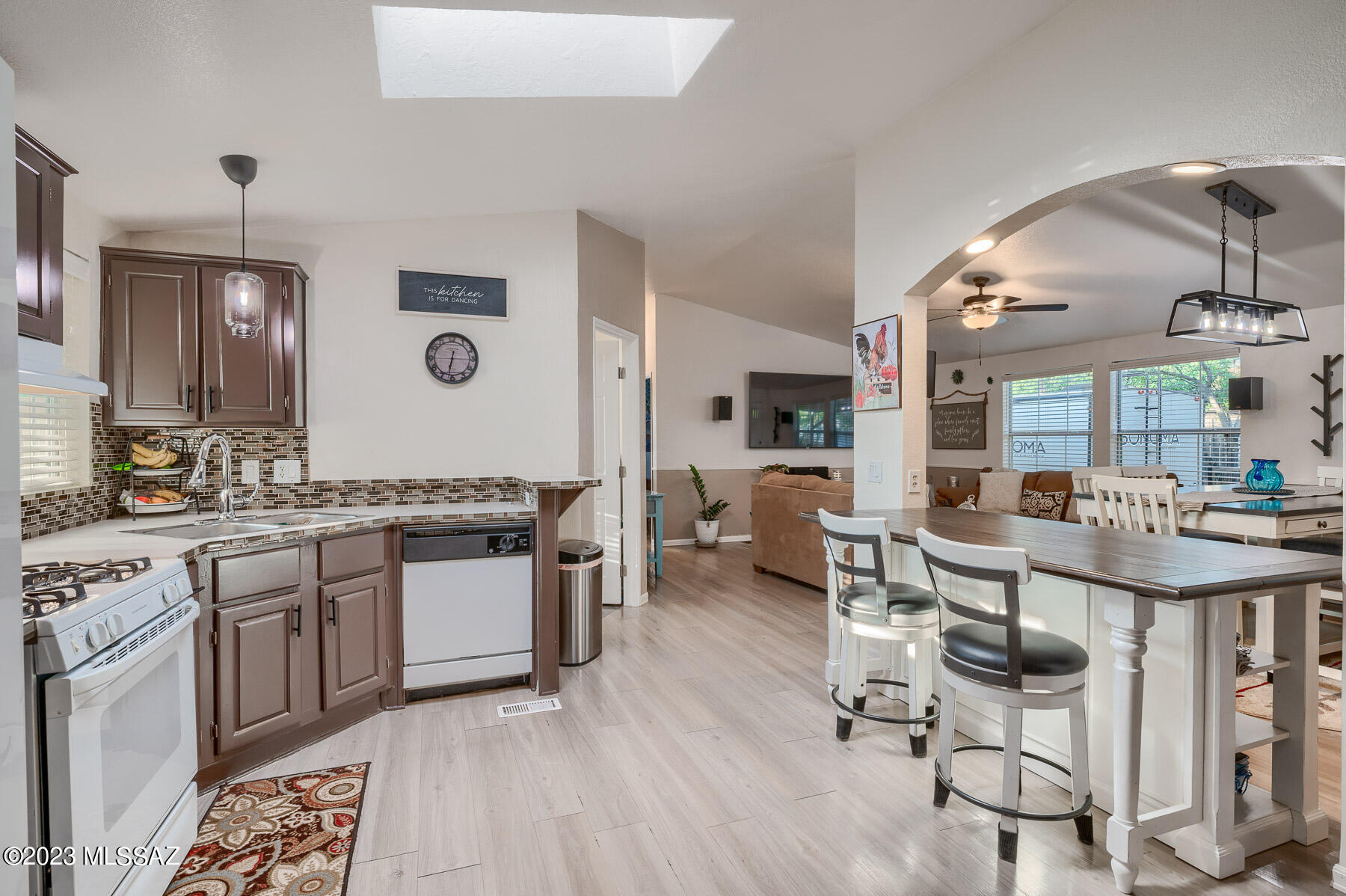 3916 E Coronado Sunset Drive