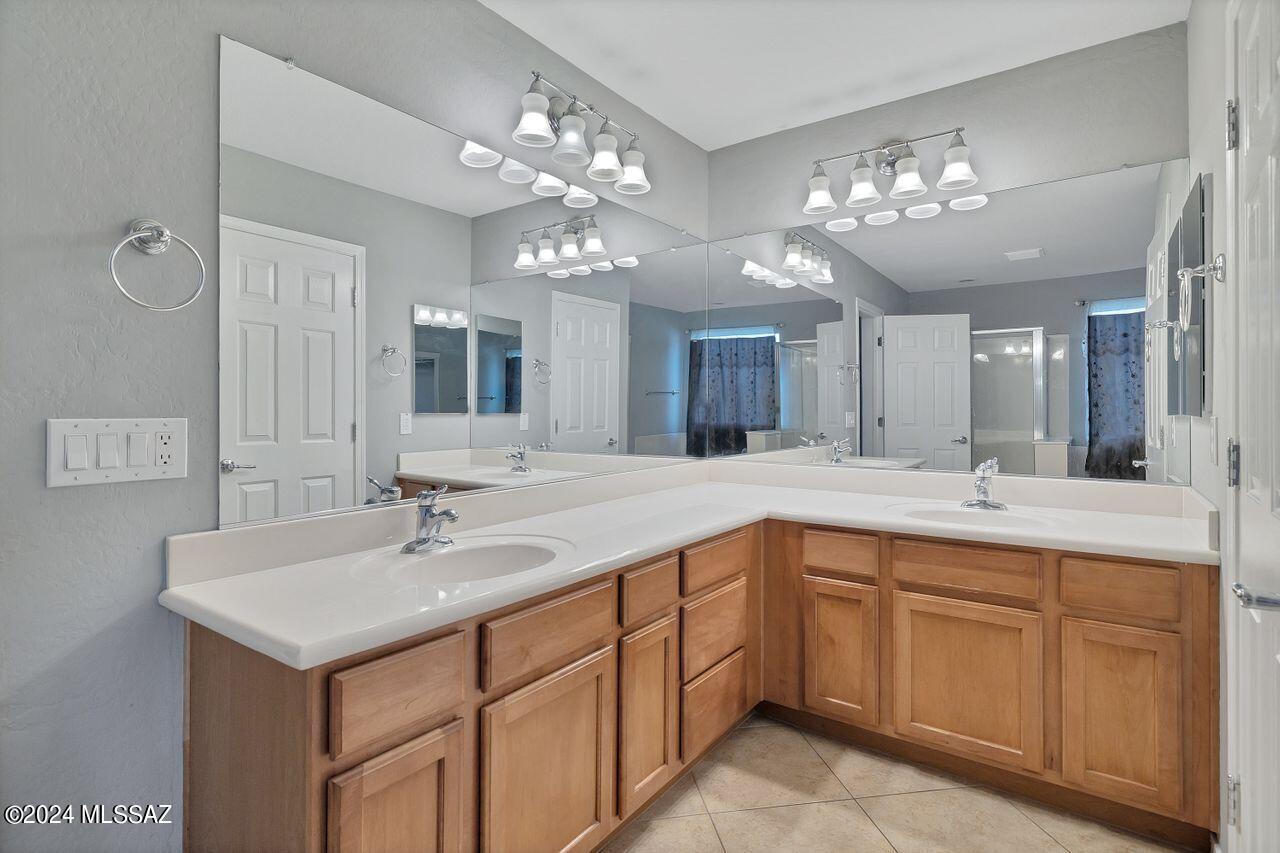 30205 W Crittenden Lane