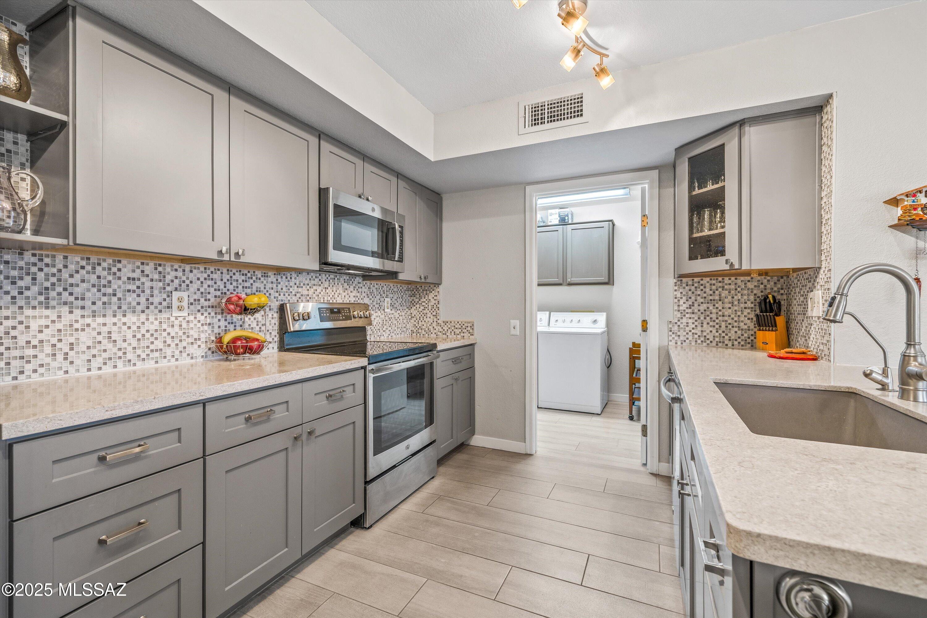 14306 N Copperstone Drive