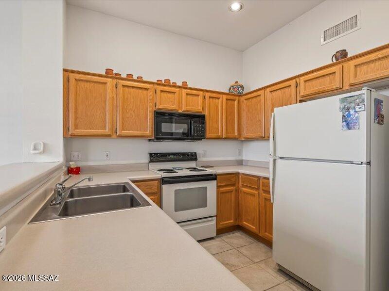 868 E Grass Meadow Place