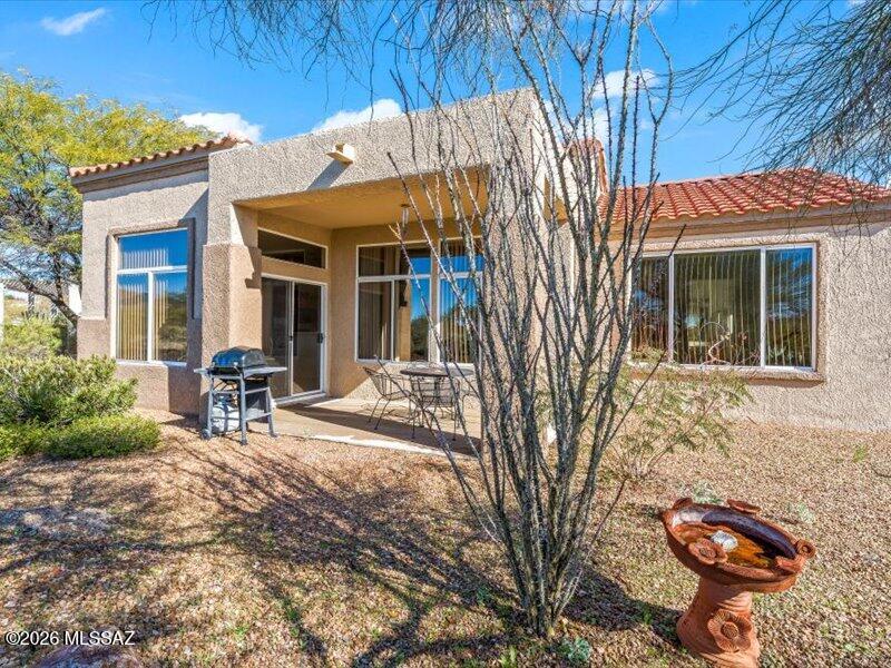 868 E Grass Meadow Place