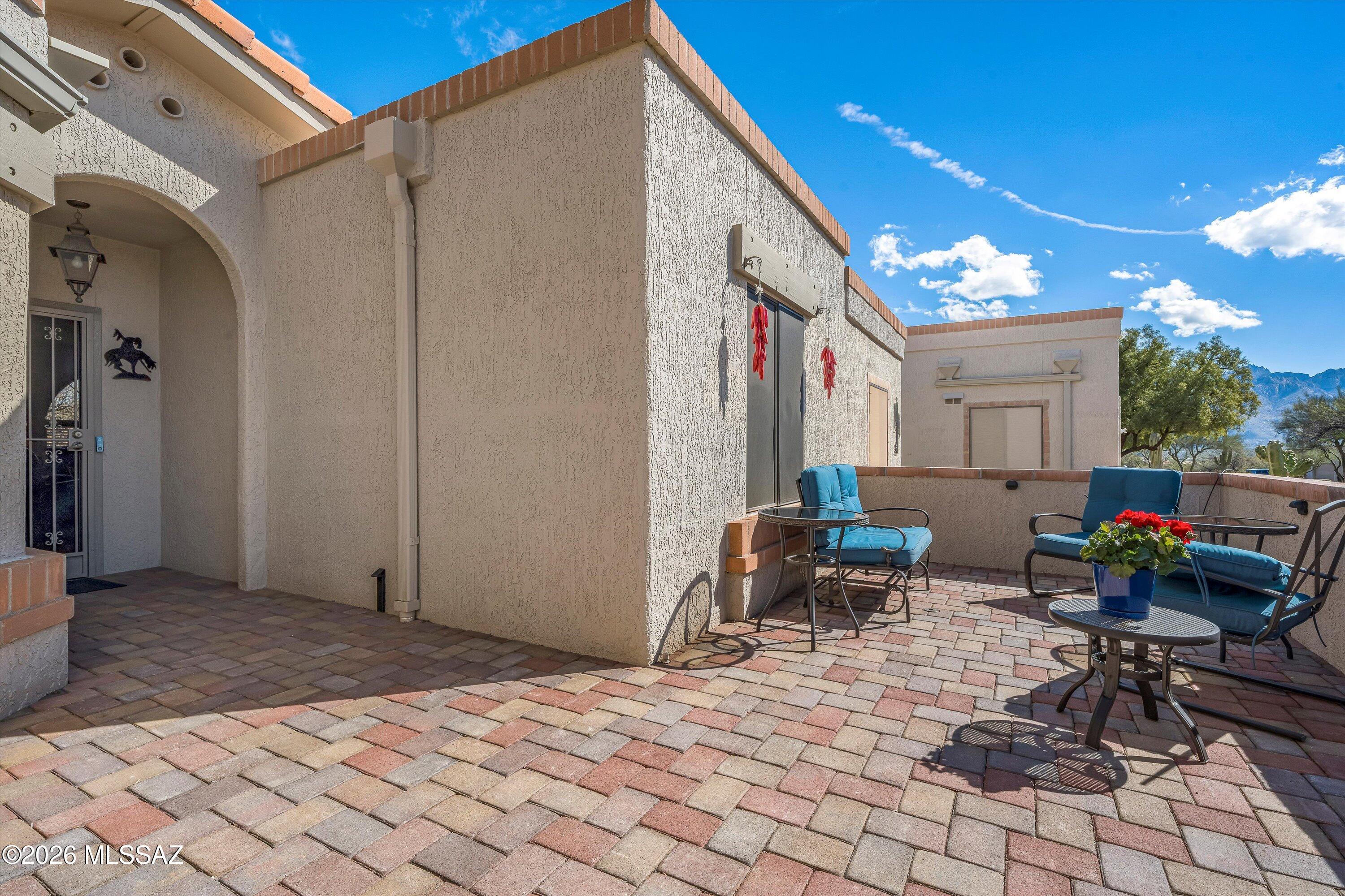 14376 N Spanish Garden Lane