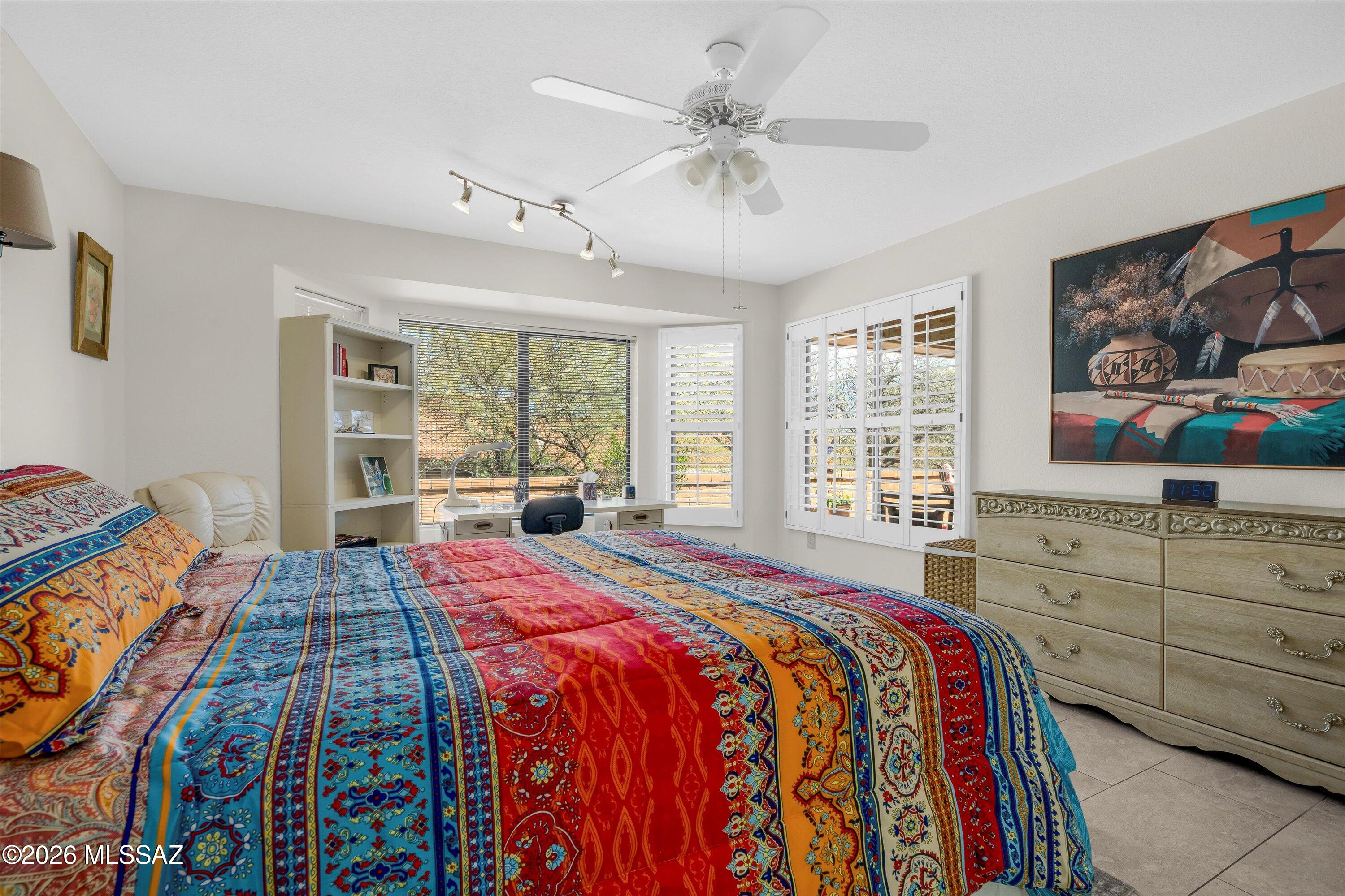 14376 N Spanish Garden Lane