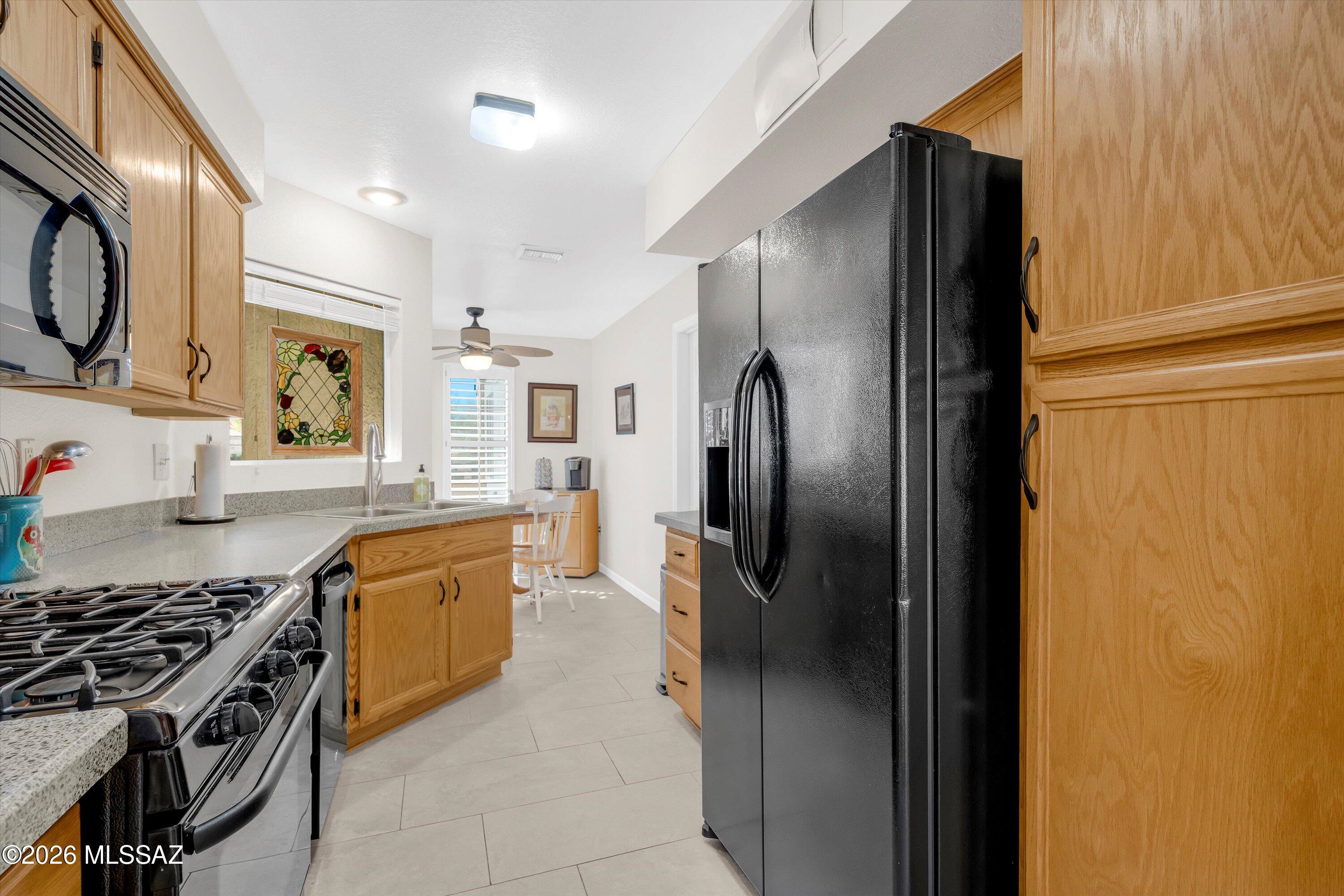 14376 N Spanish Garden Lane