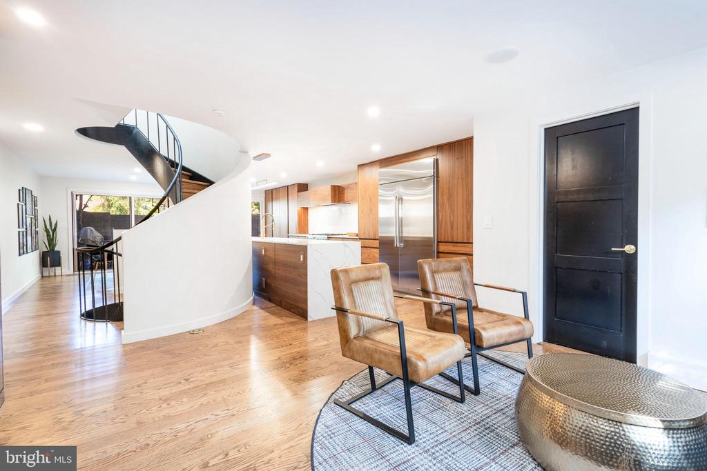 283 LOCUST STREET
