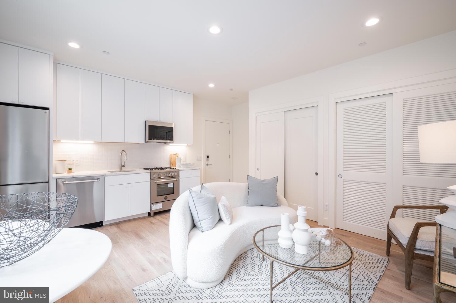 1775 Swann St NW #101