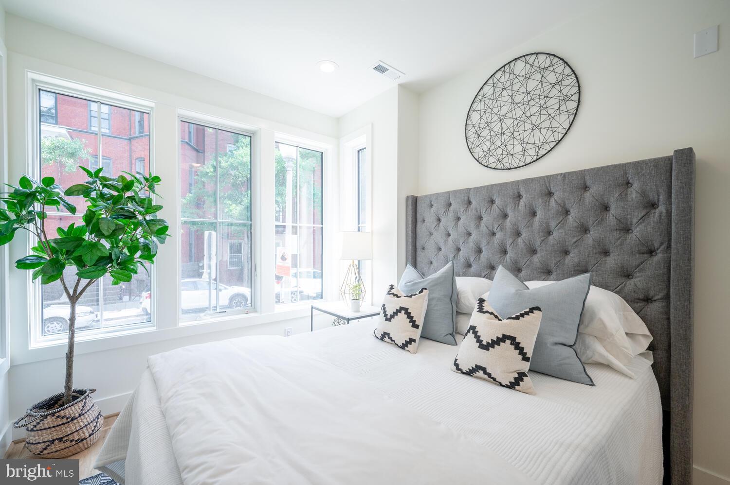 1775 Swann St NW #101