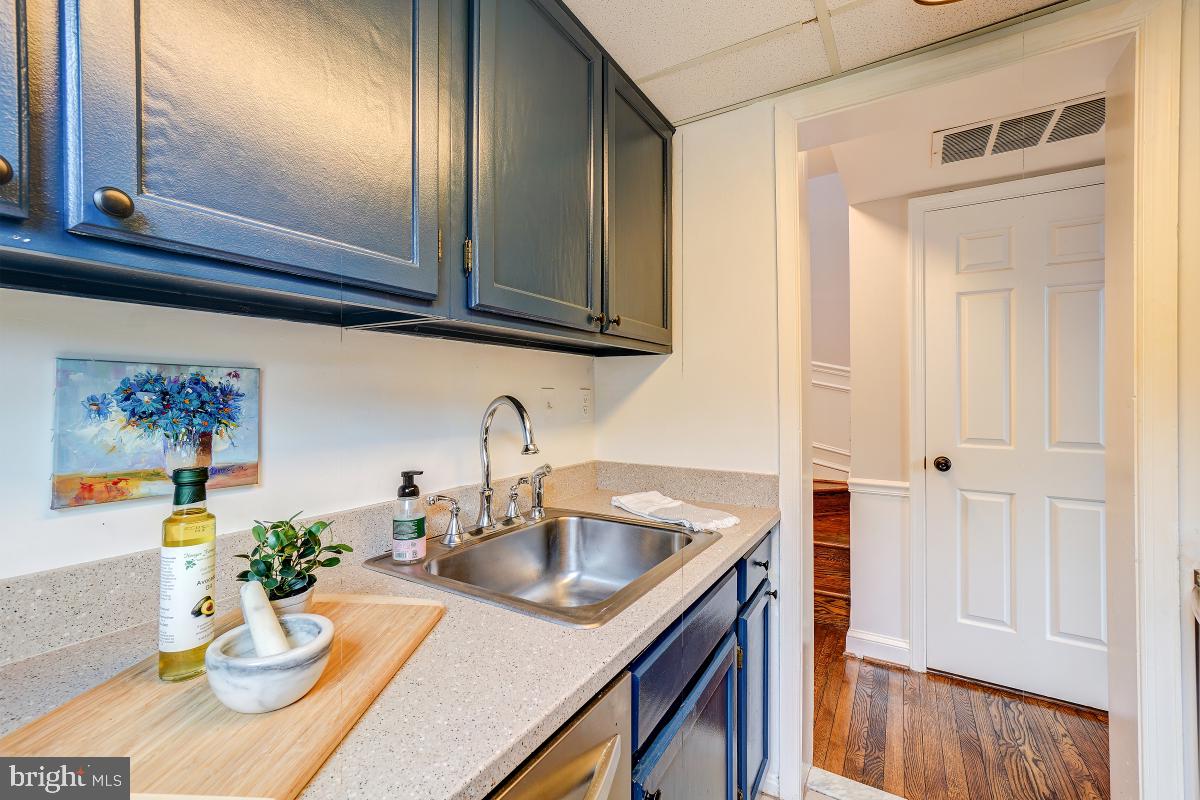 225 C St NE #63