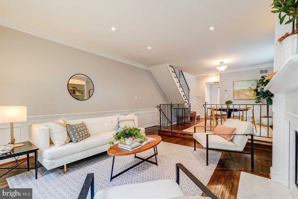 225 C St NE #63