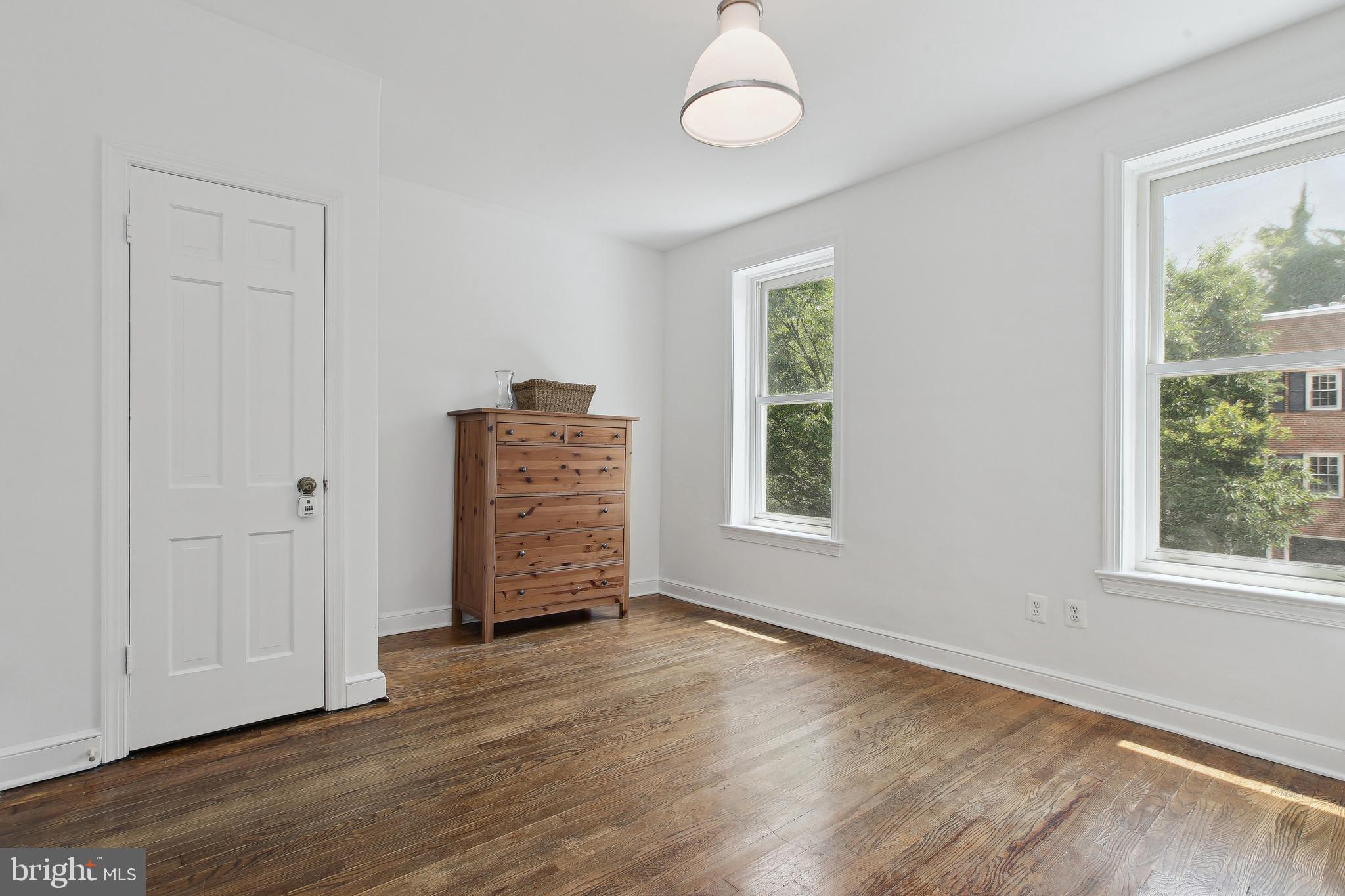 2431 I St NW