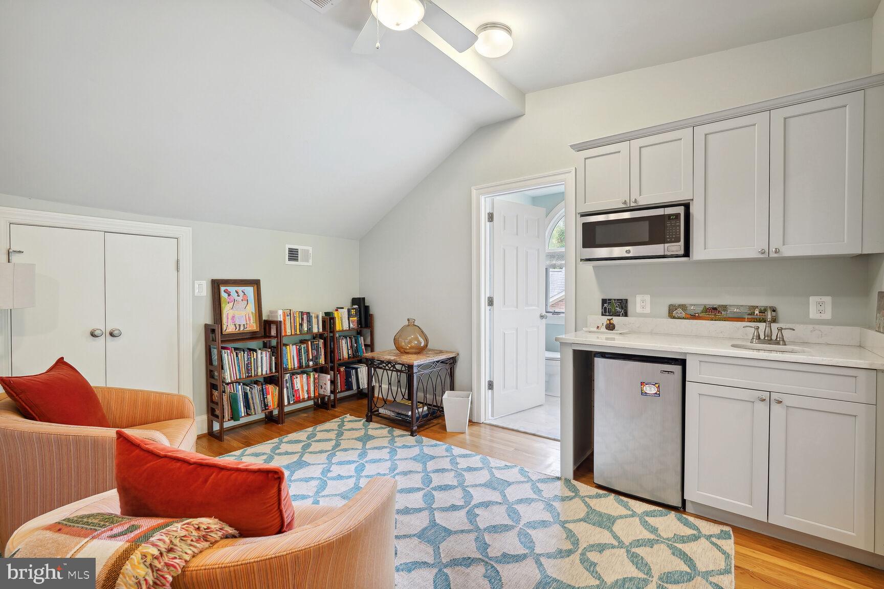 5358 42nd Pl NW