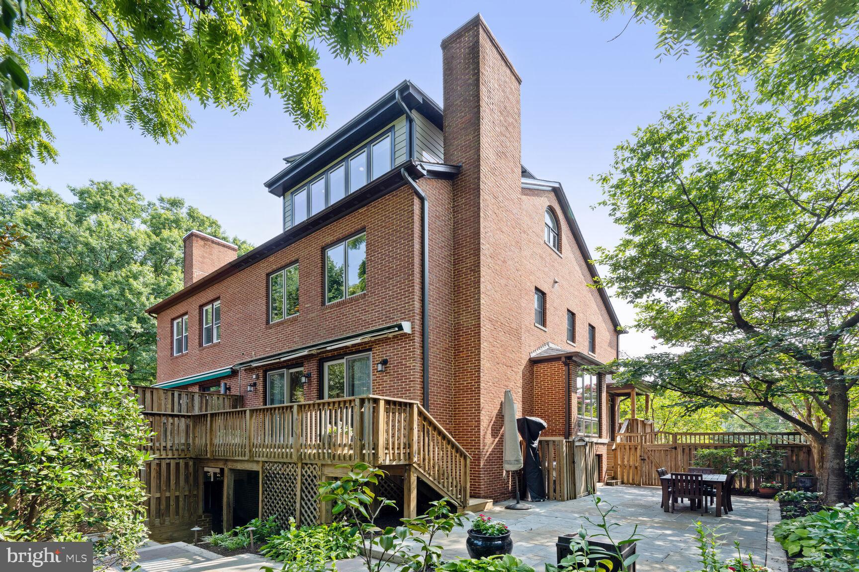 5358 42nd Pl NW