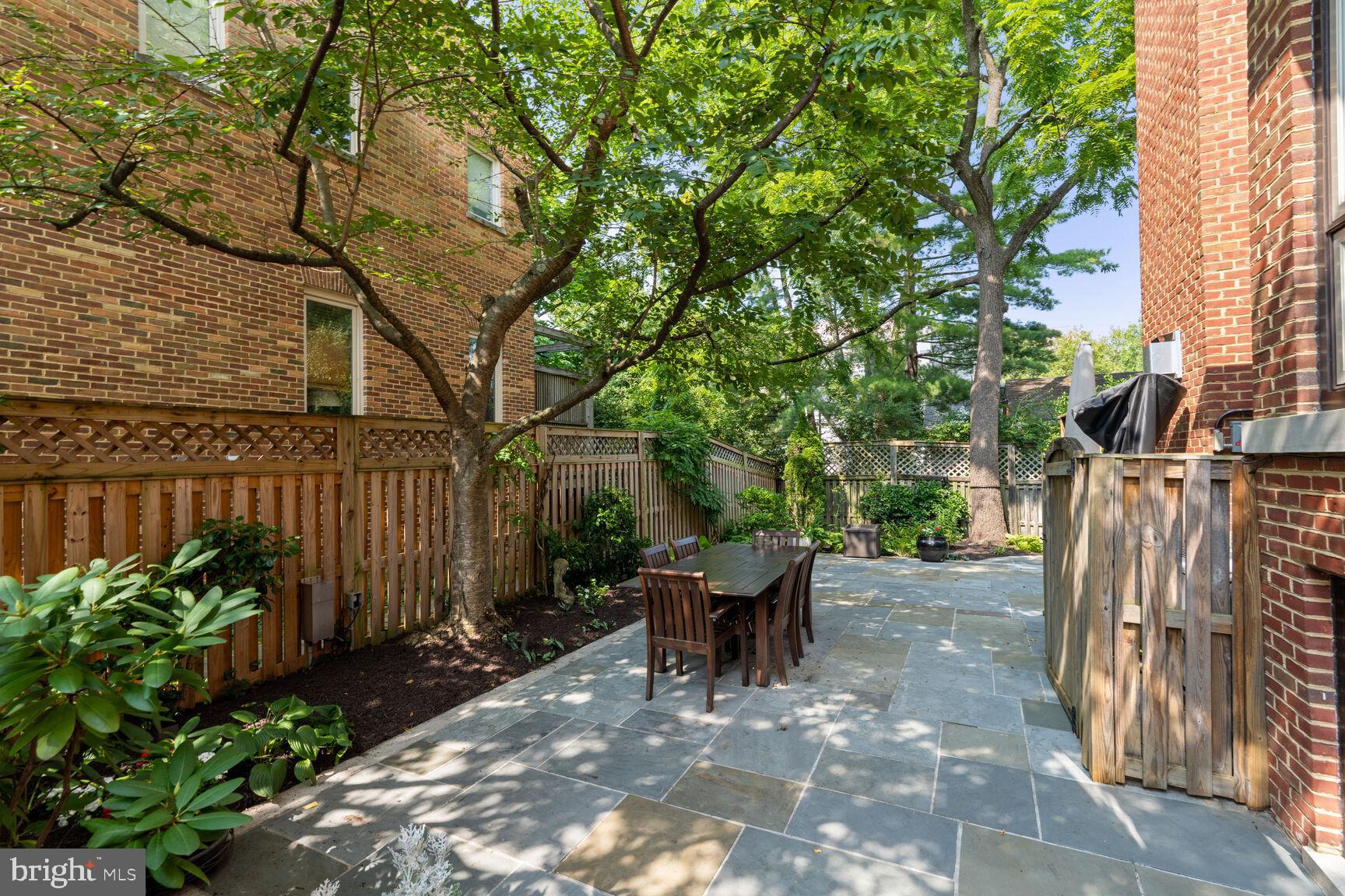 5358 42nd Pl NW
