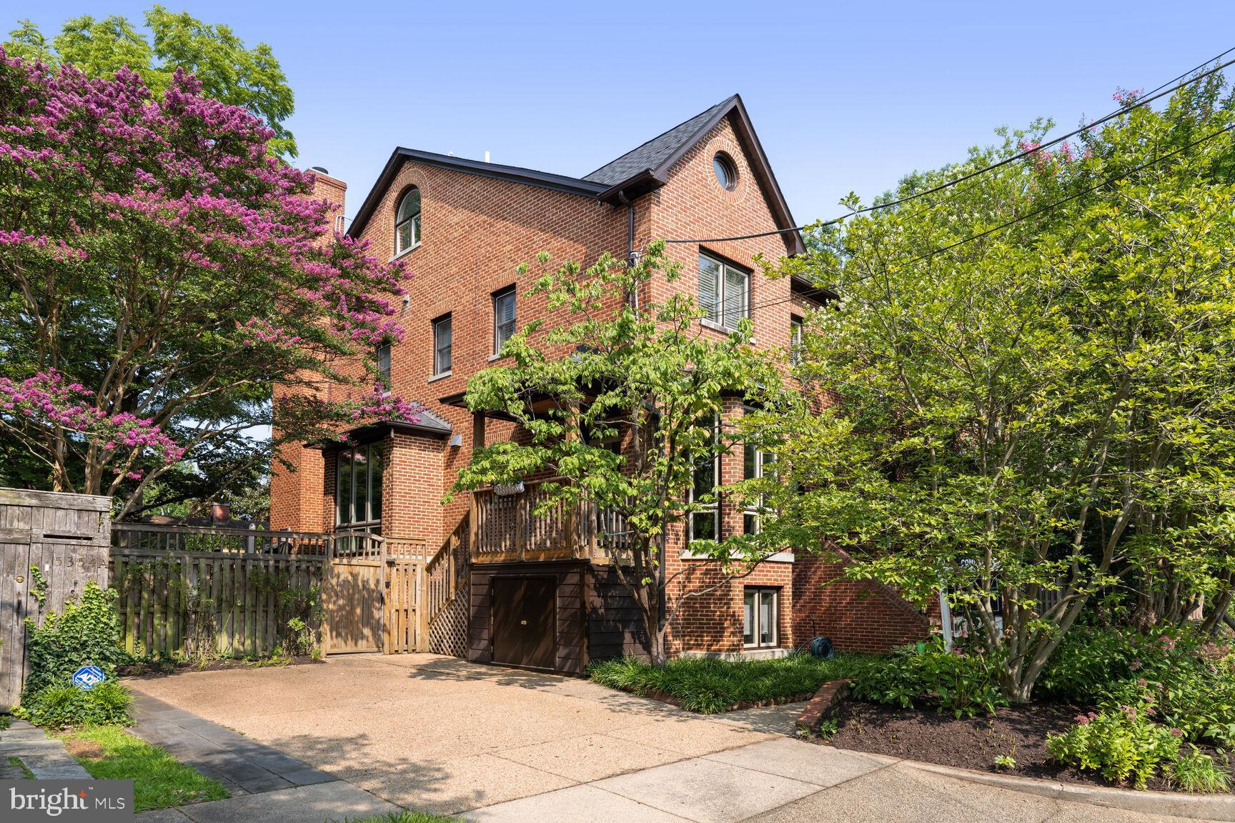 5358 42nd Pl NW