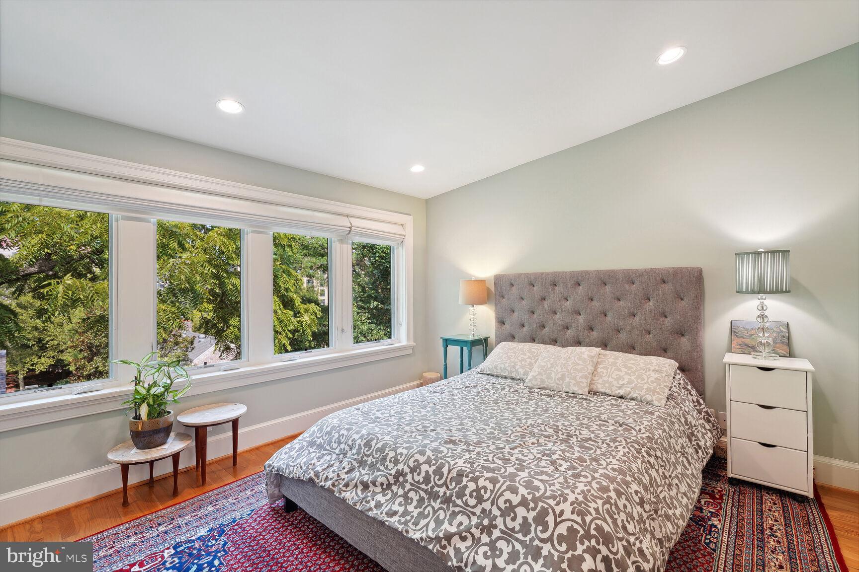 5358 42nd Pl NW