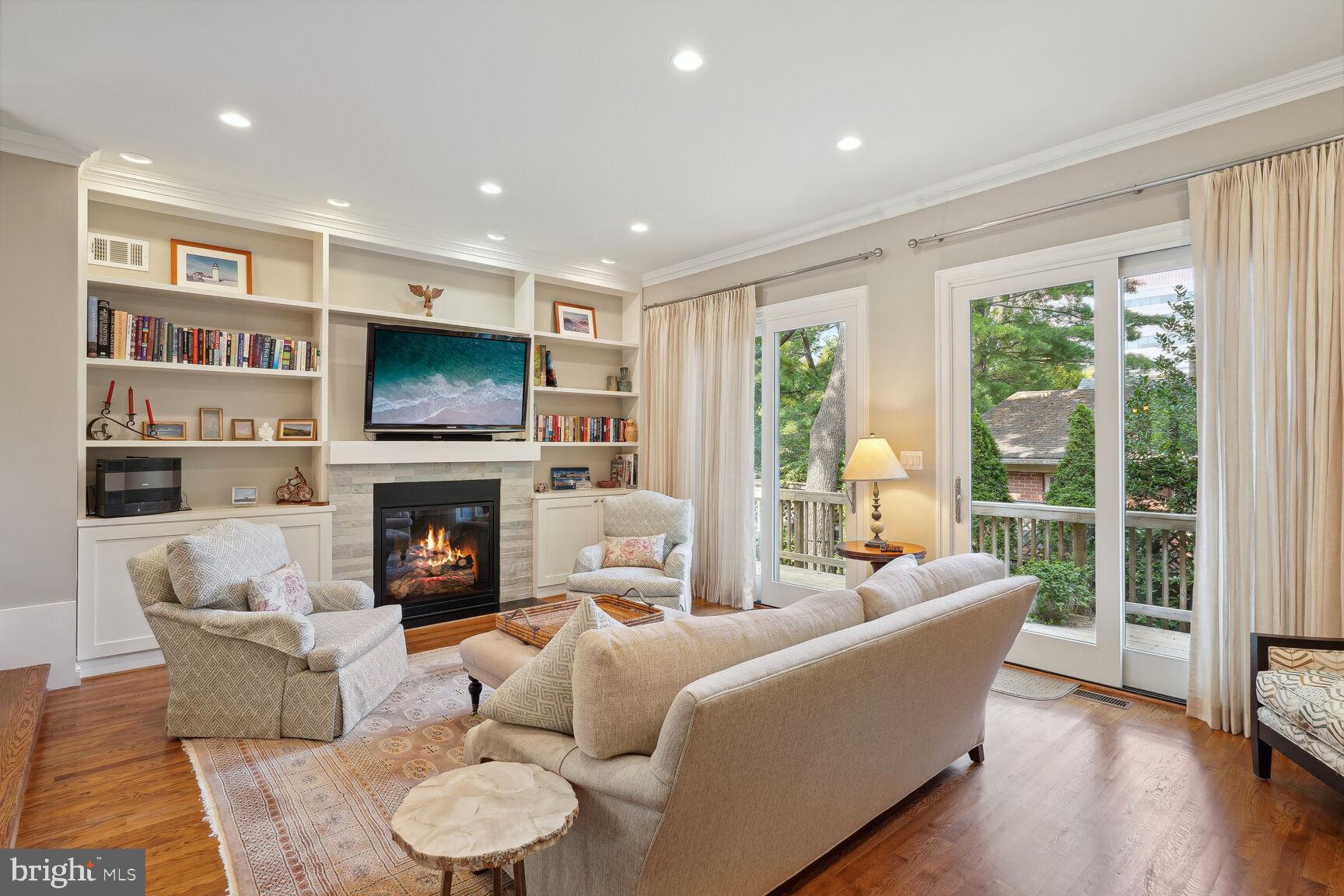 5358 42nd Pl NW