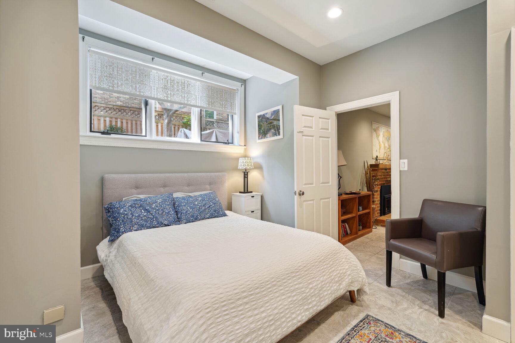 5358 42nd Pl NW