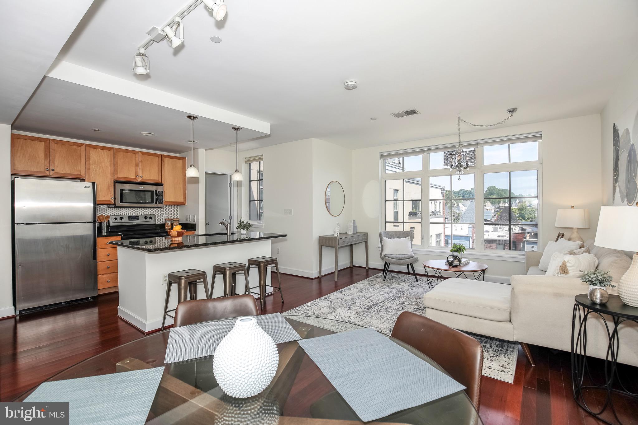 150 V St NW #V305