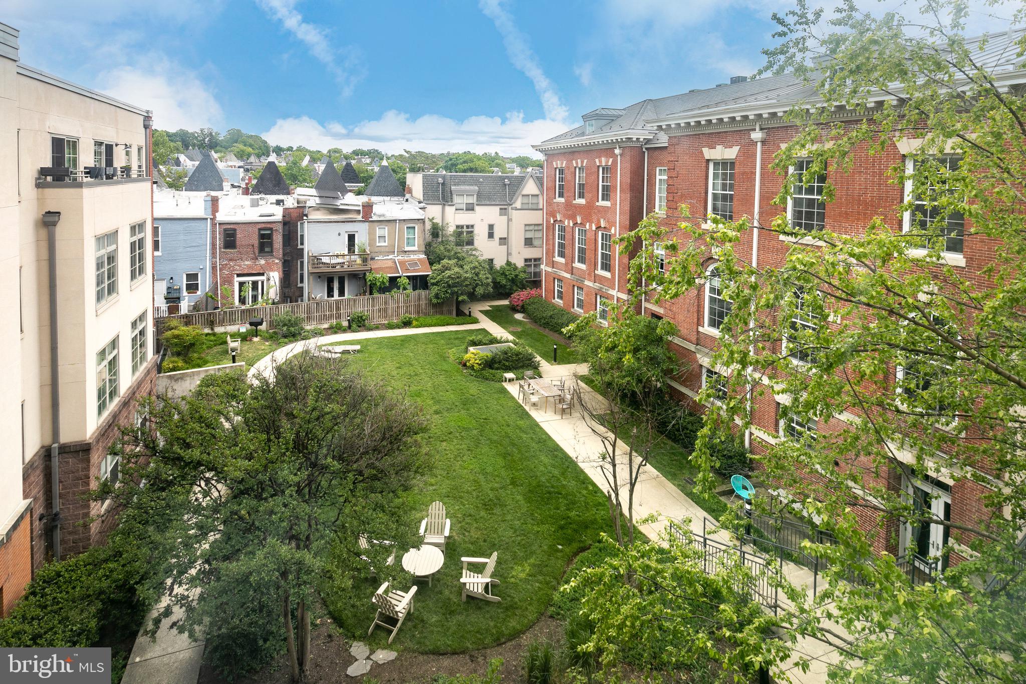 150 V St NW #V305