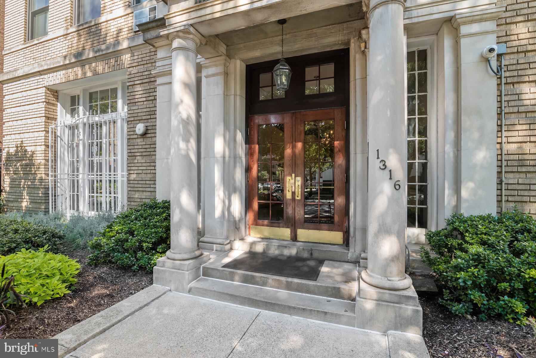 1316 New Hampshire Ave NW #701