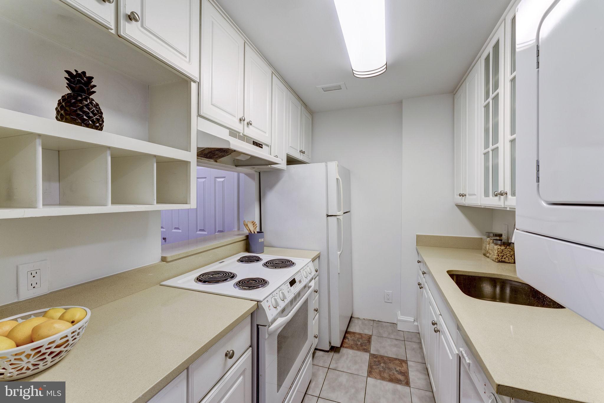 1316 New Hampshire Ave NW #703