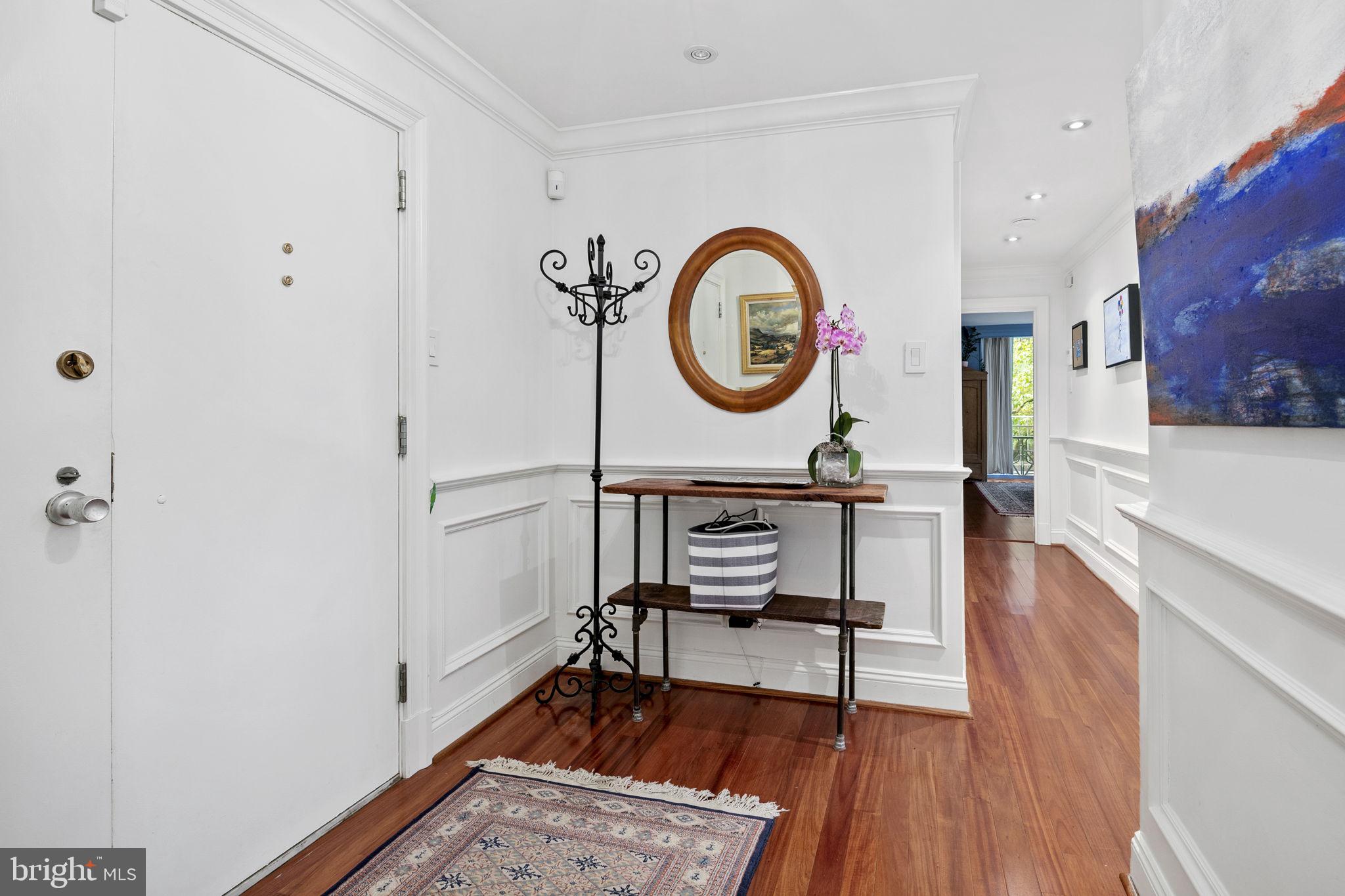 4100 Cathedral Ave NW #716