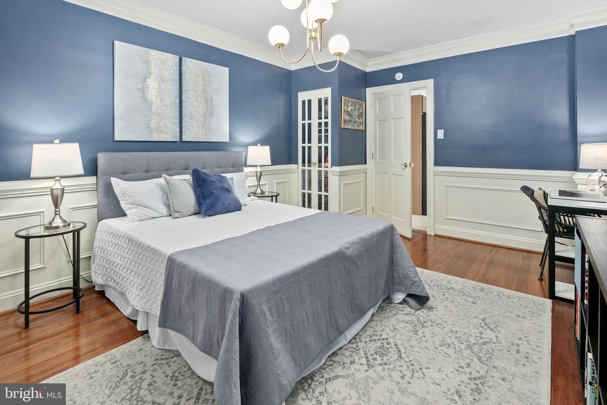 4100 Cathedral Ave NW #716