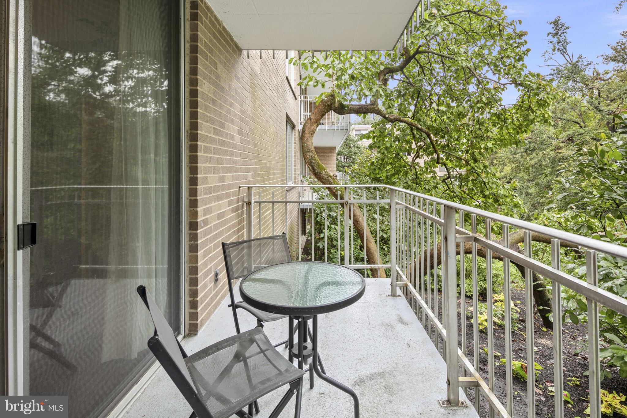 4100 Cathedral Ave NW #716