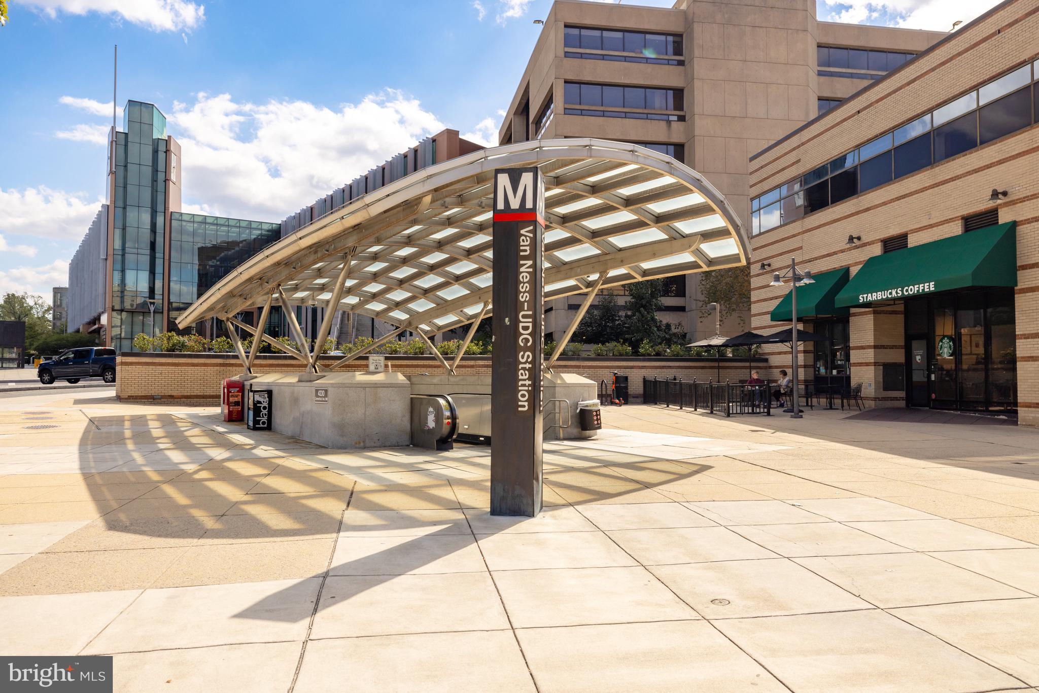 4025 Connecticut Ave NW #103