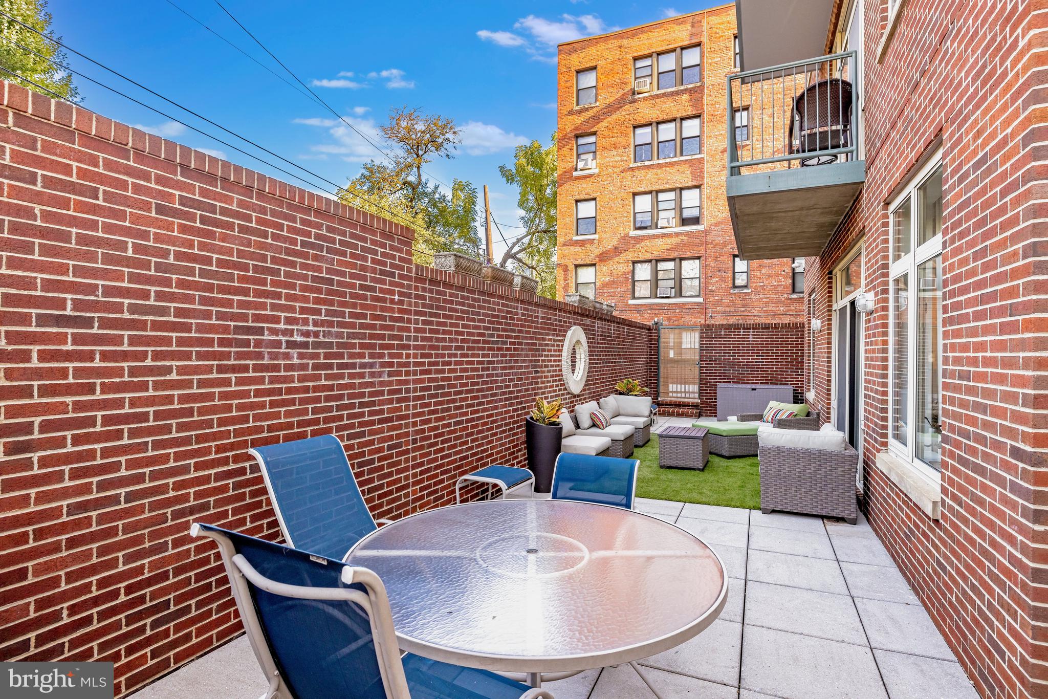 4025 Connecticut Ave NW #103