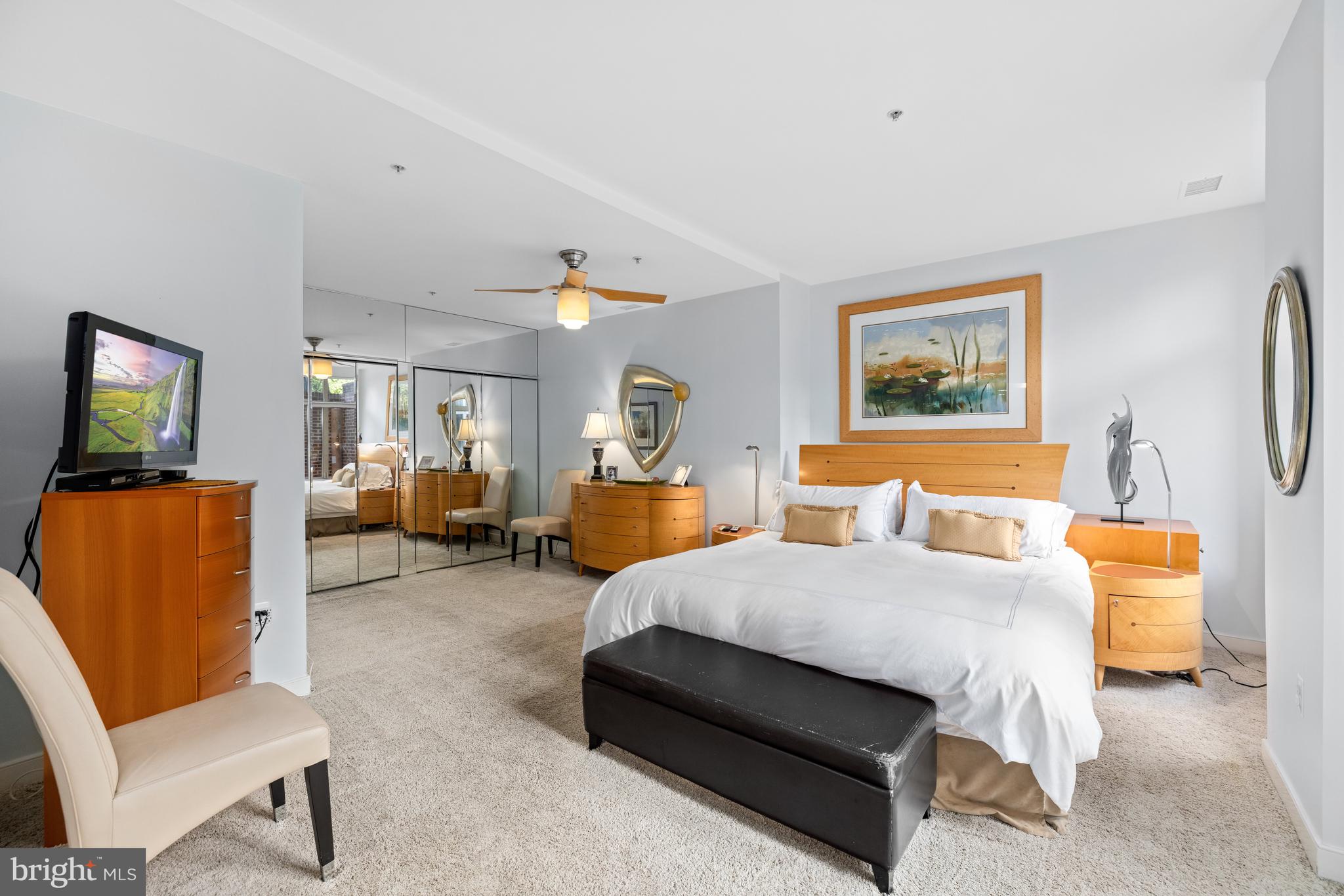 4025 Connecticut Ave NW #103