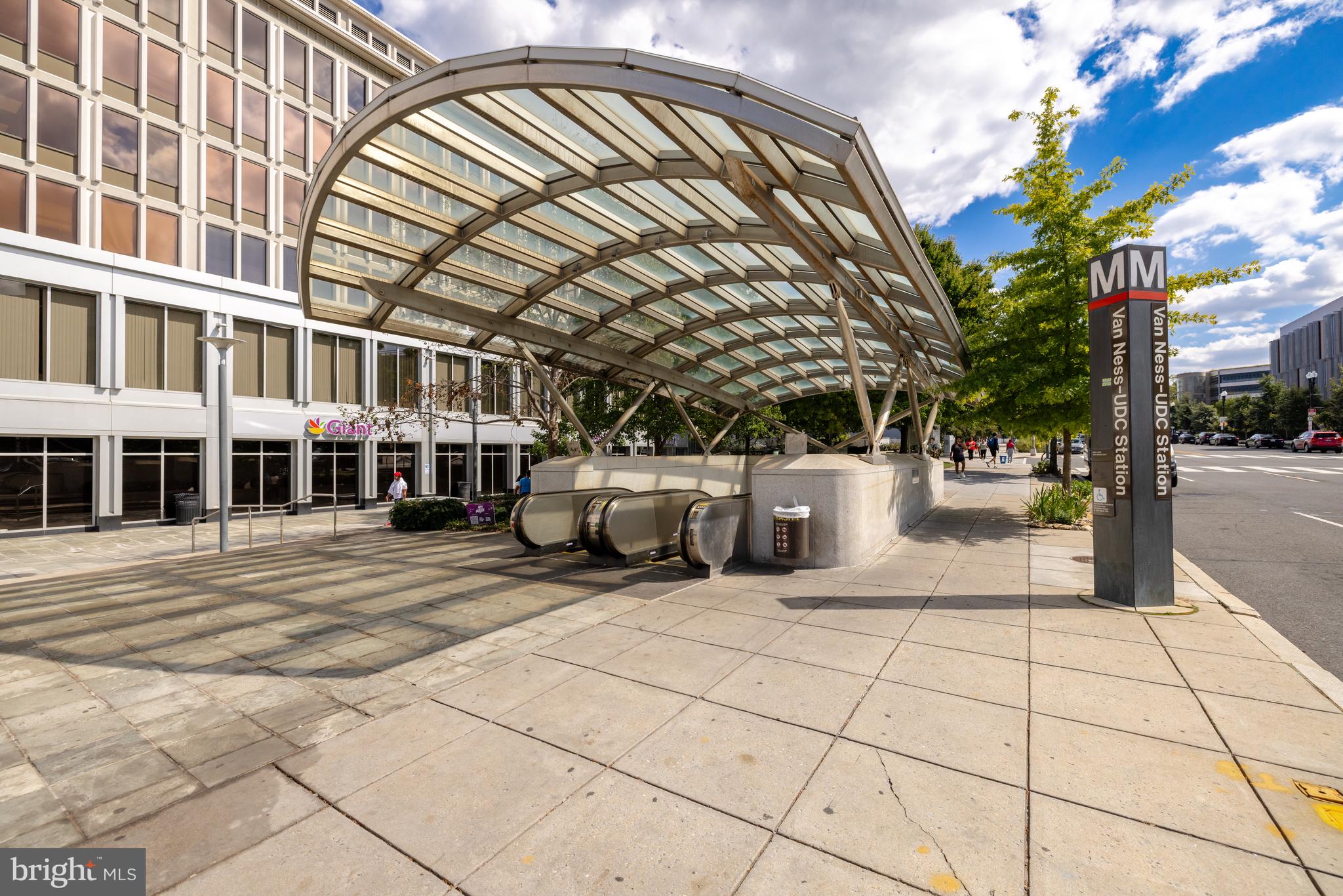 4025 Connecticut Ave NW #103