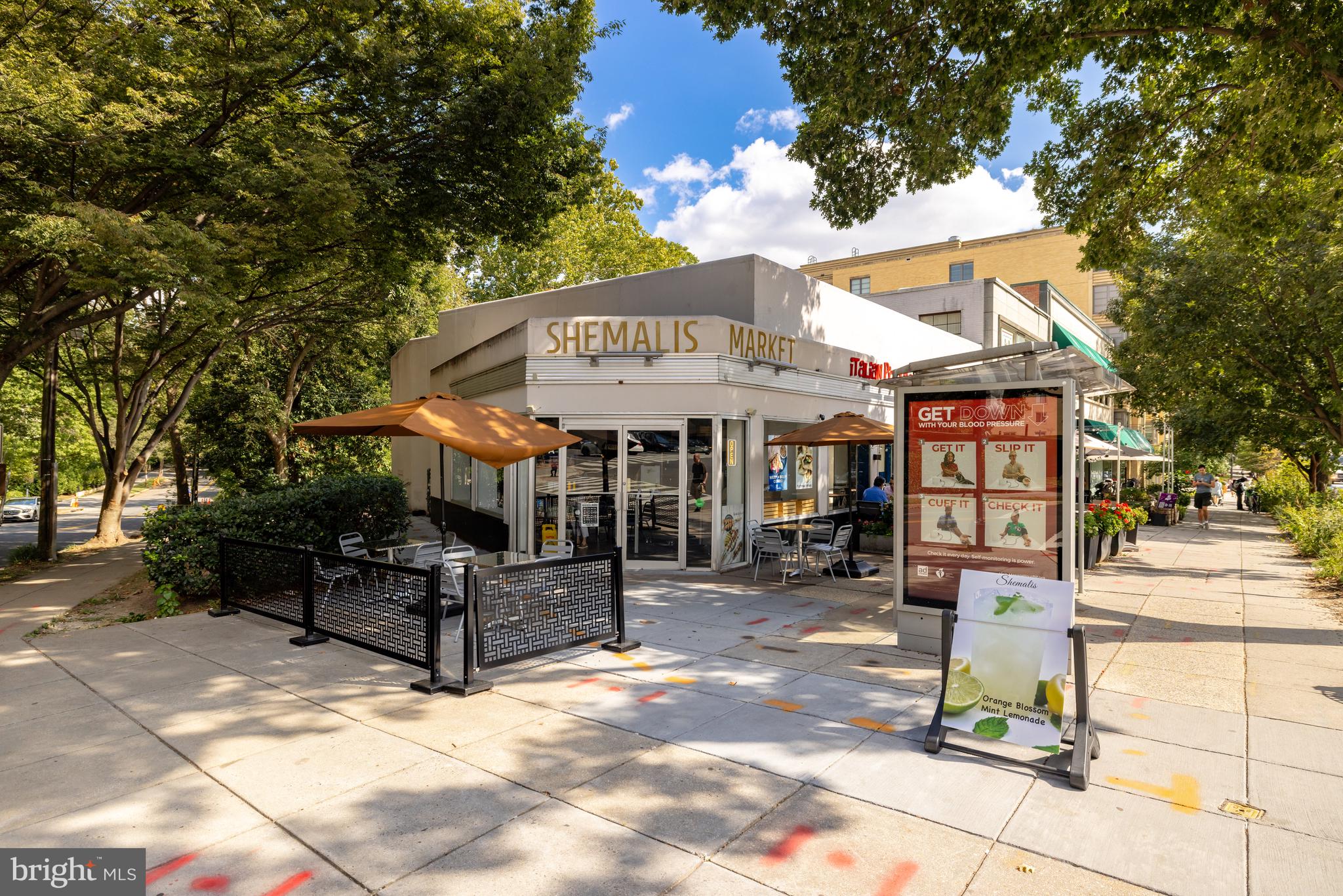 4025 Connecticut Ave NW #103