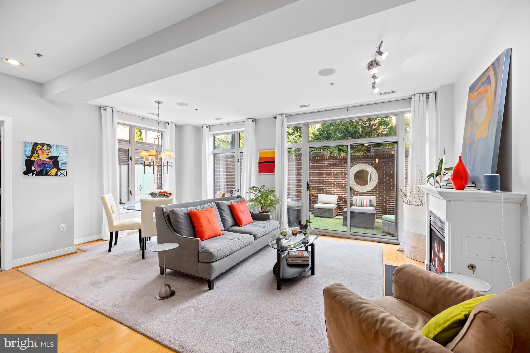 4025 Connecticut Ave NW #103