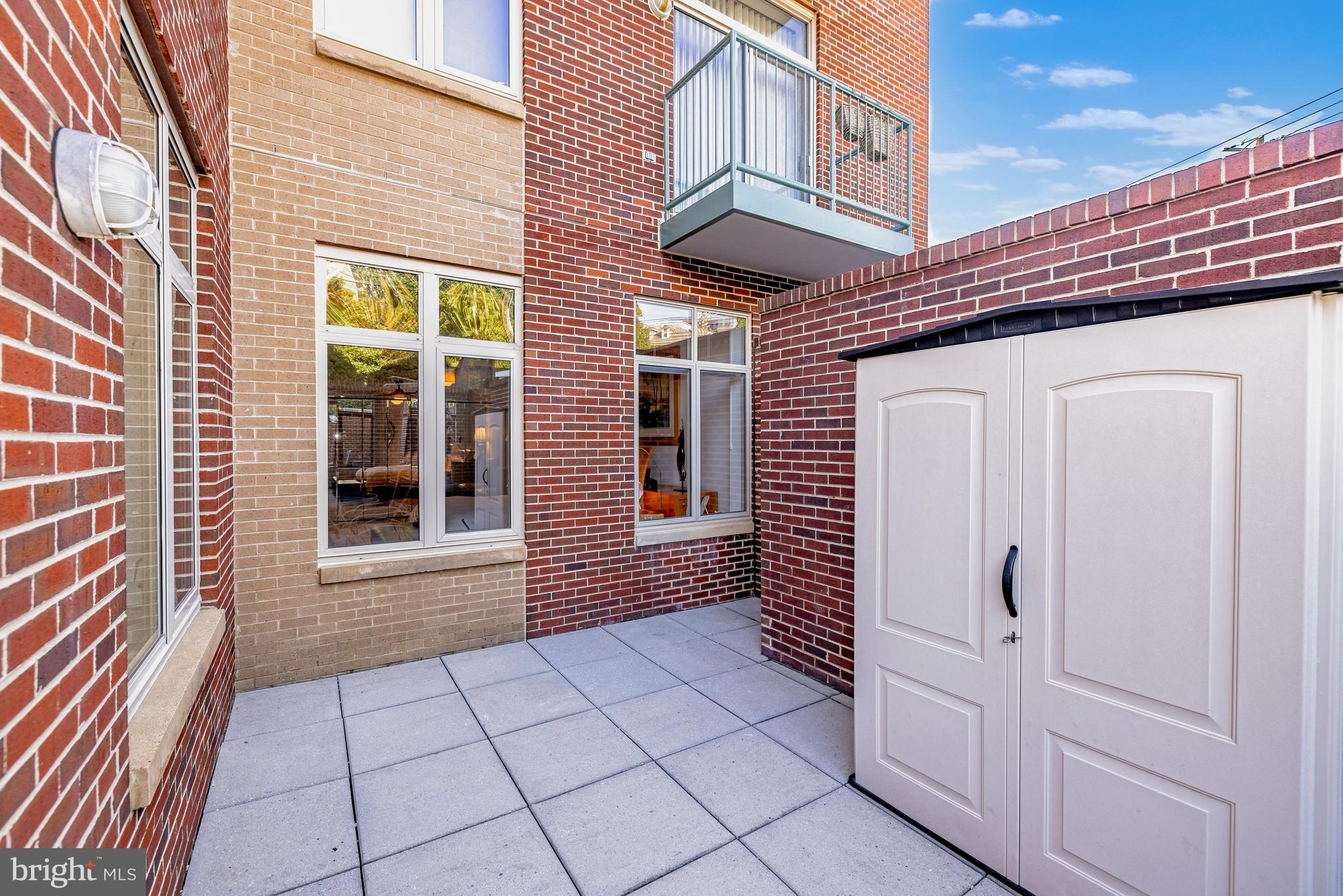 4025 Connecticut Ave NW #103