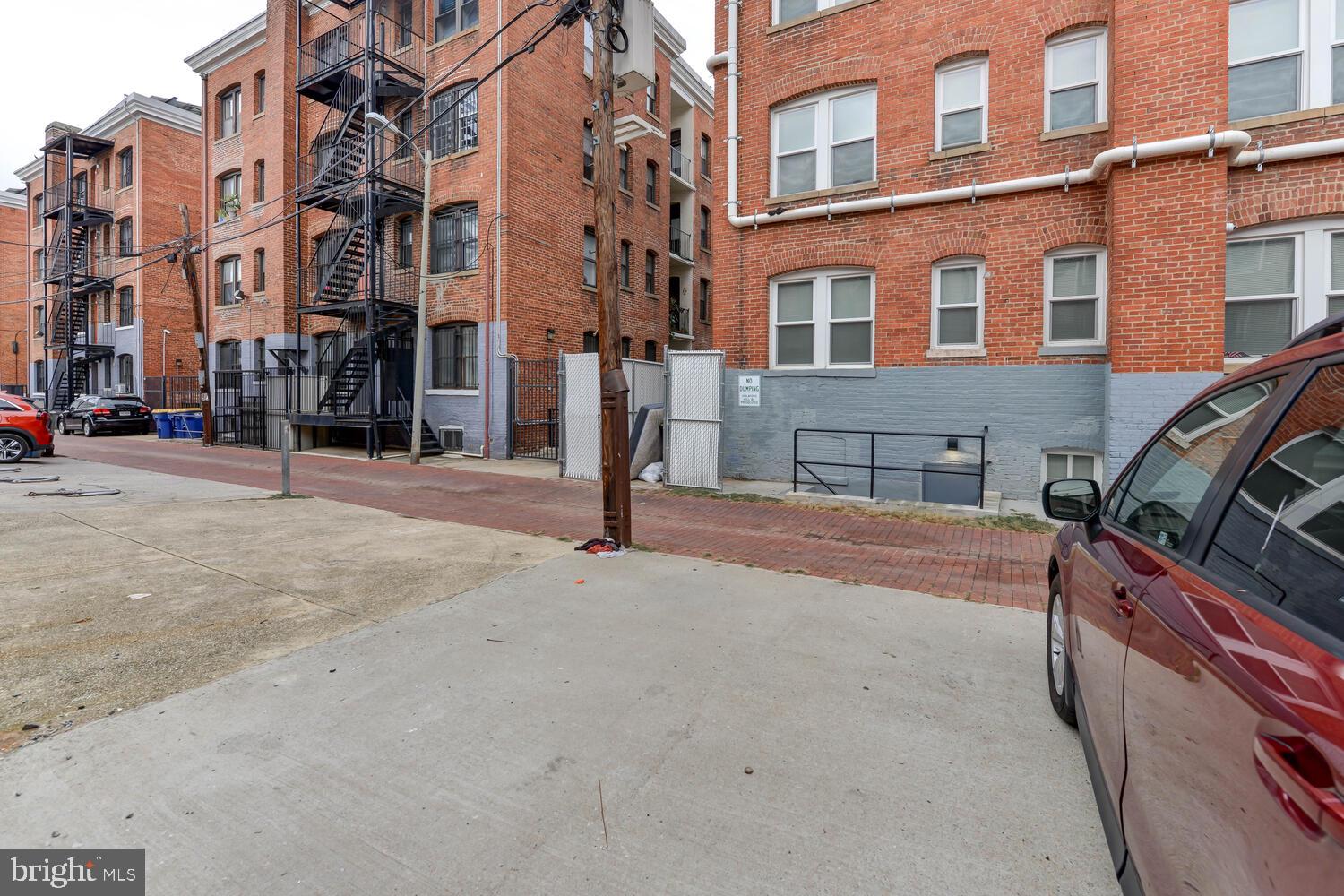 1431 Corcoran St NW #2