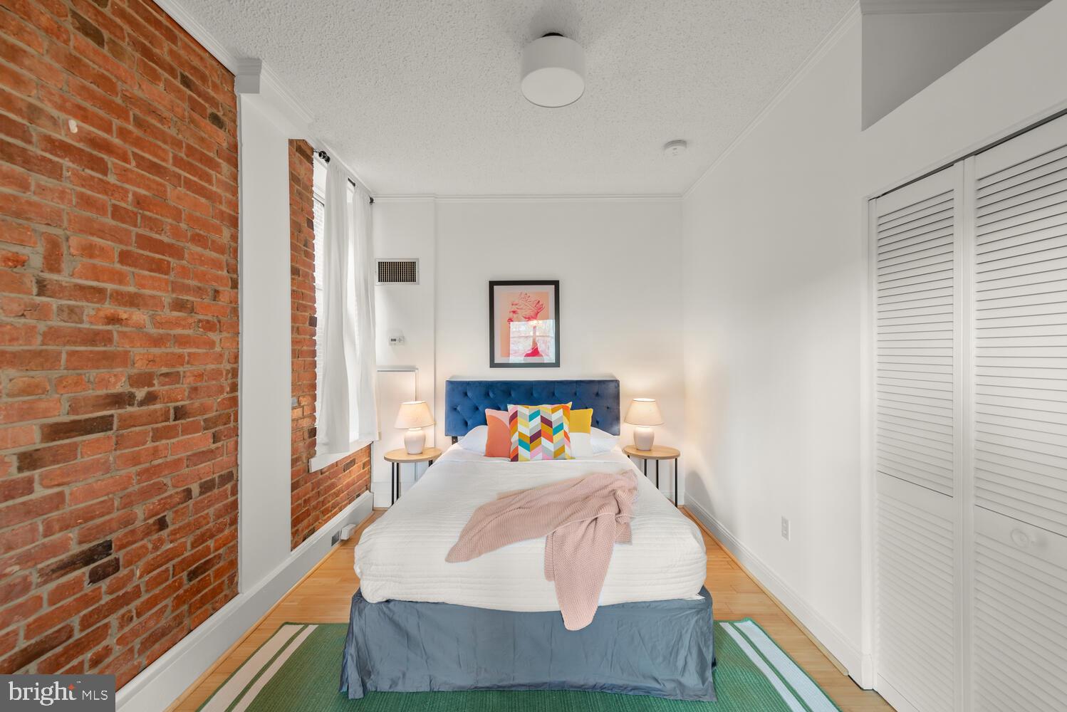 1615 Q St NW #203