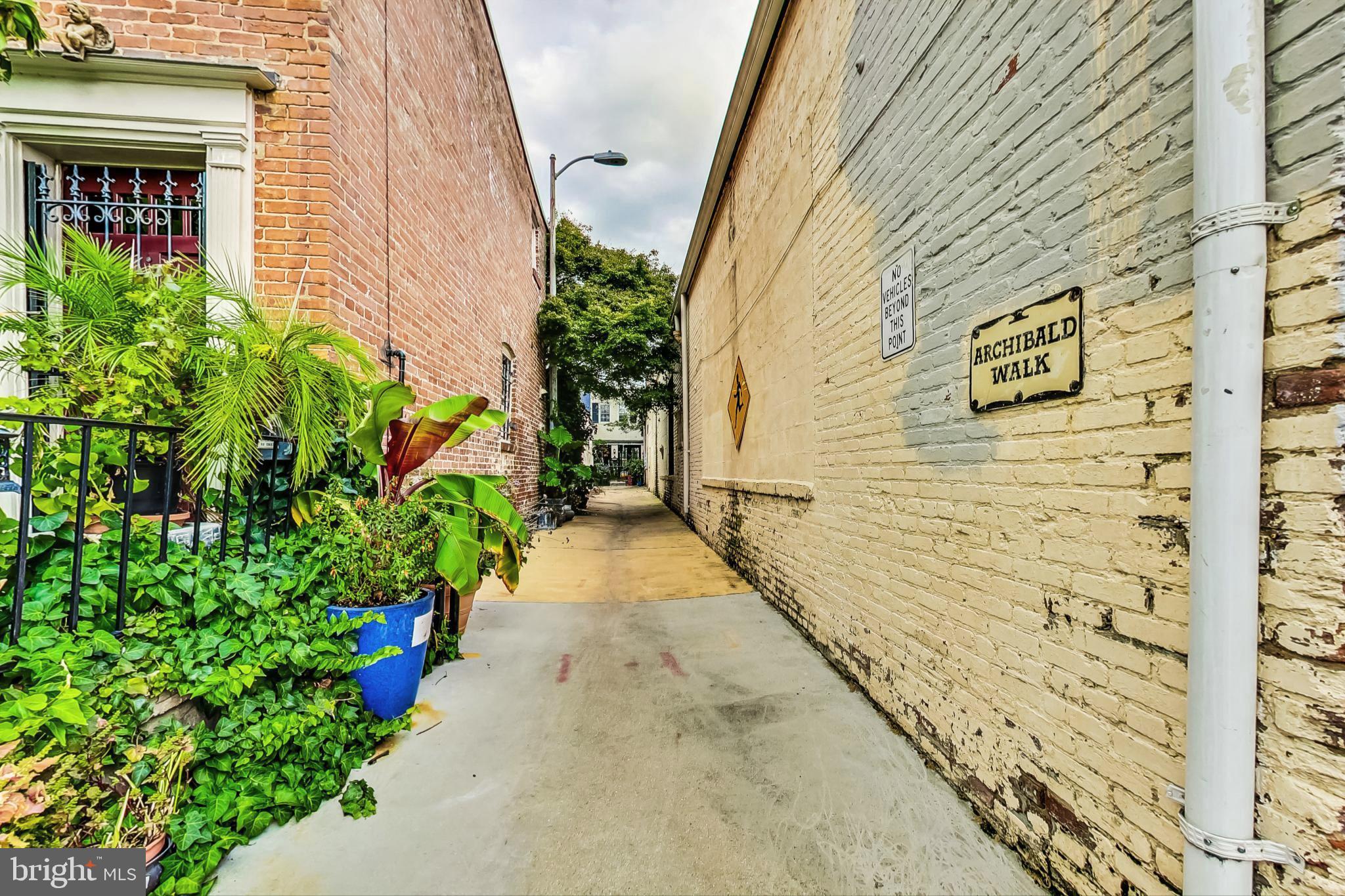 520 Archibald Walk SE