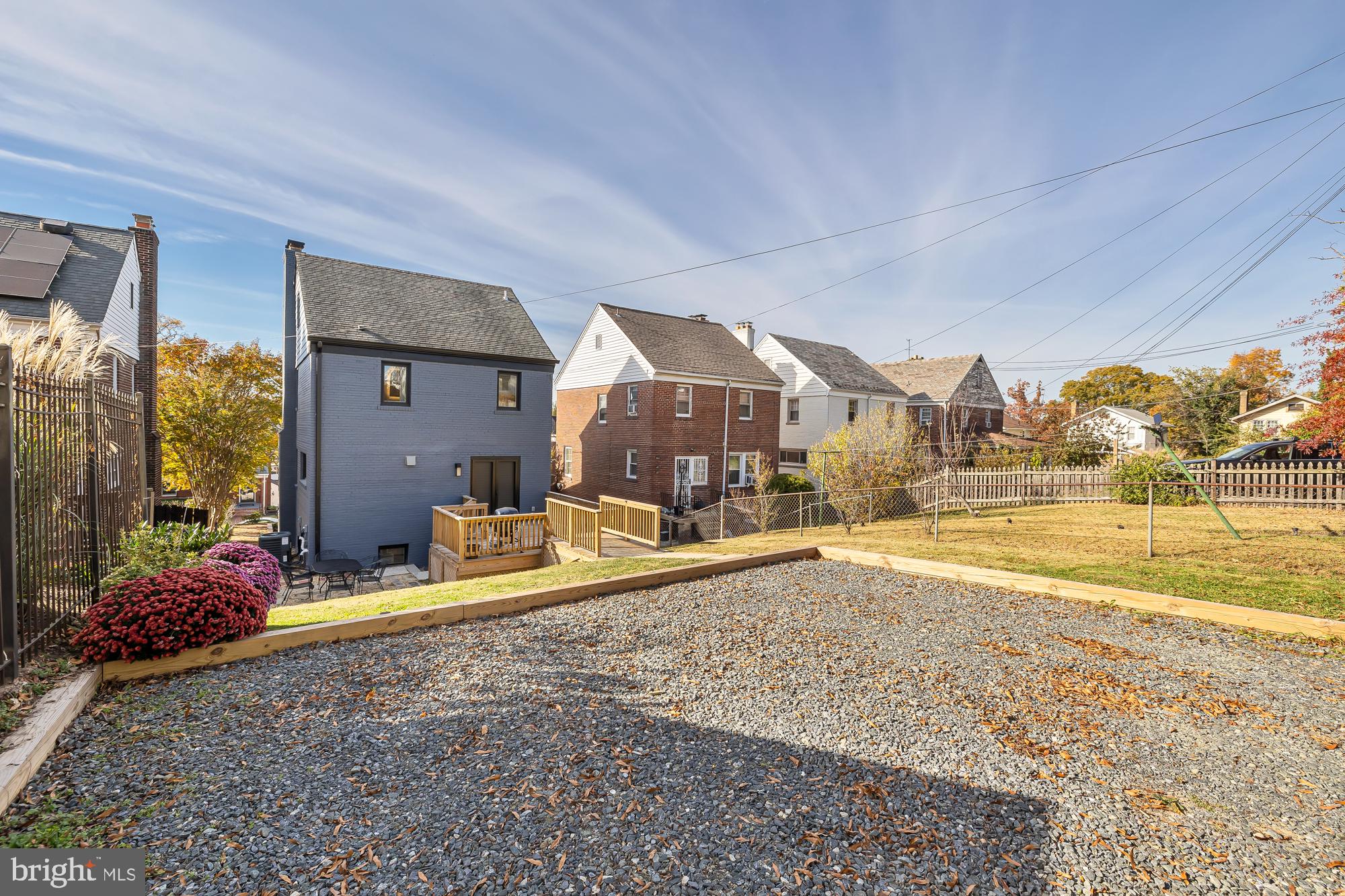 6431 2nd Pl NW