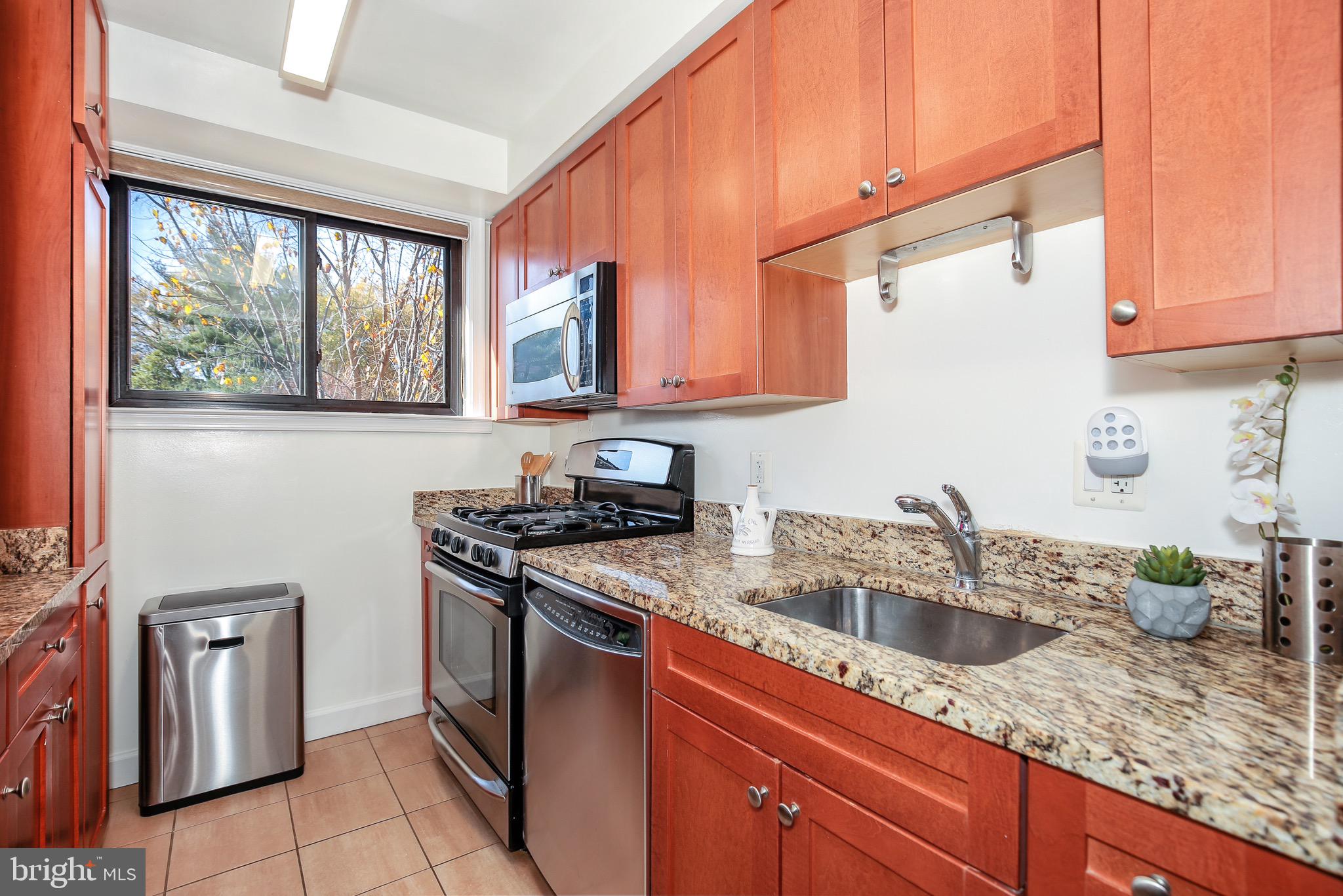 2725 39th St NW #503