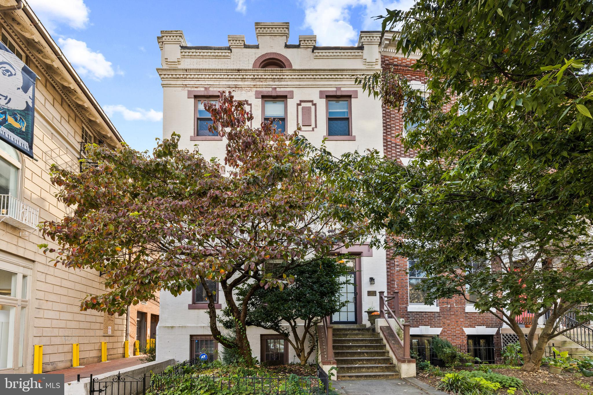 1810 Calvert St NW #4