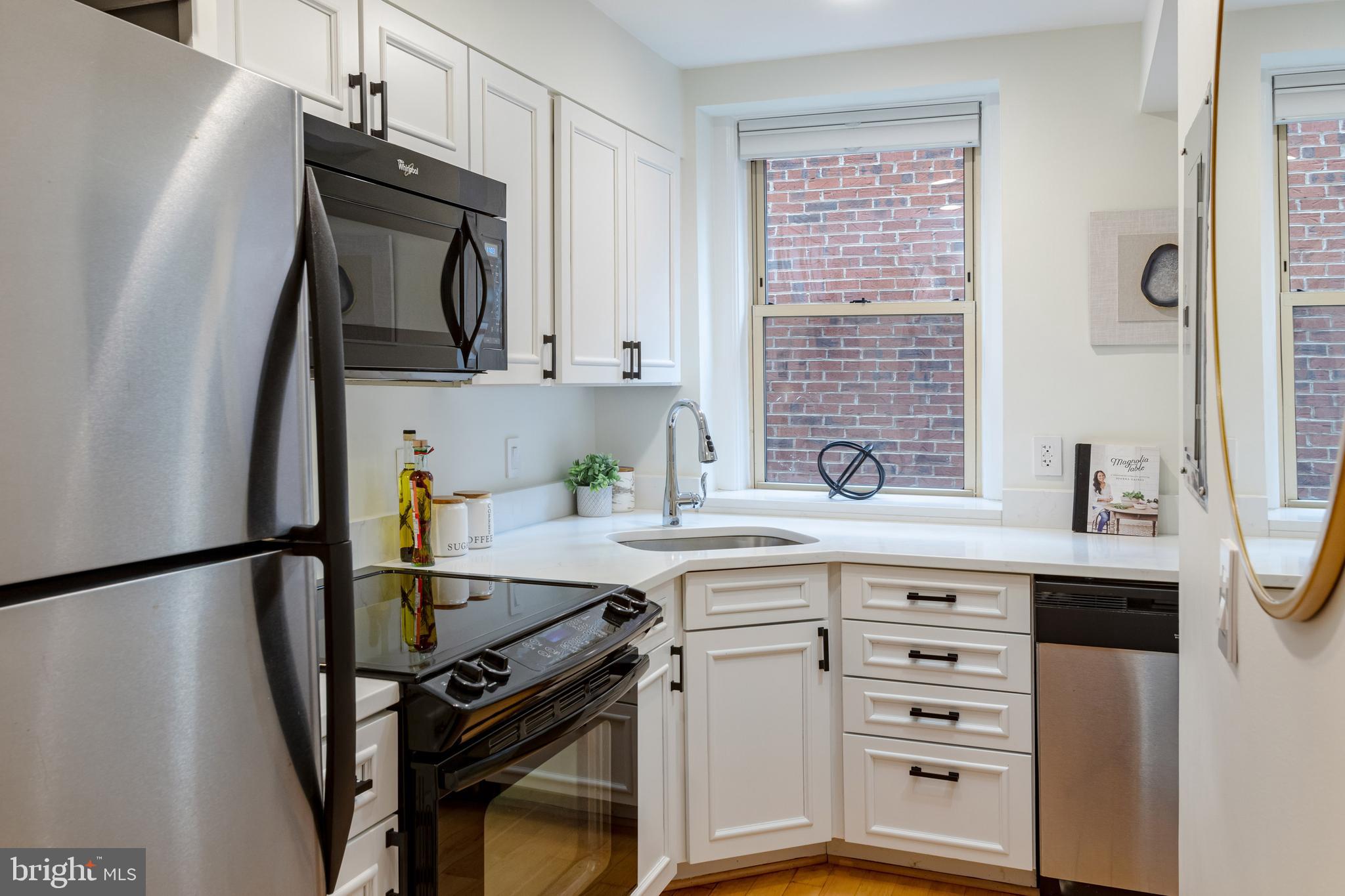 1673 Park Rd NW #202