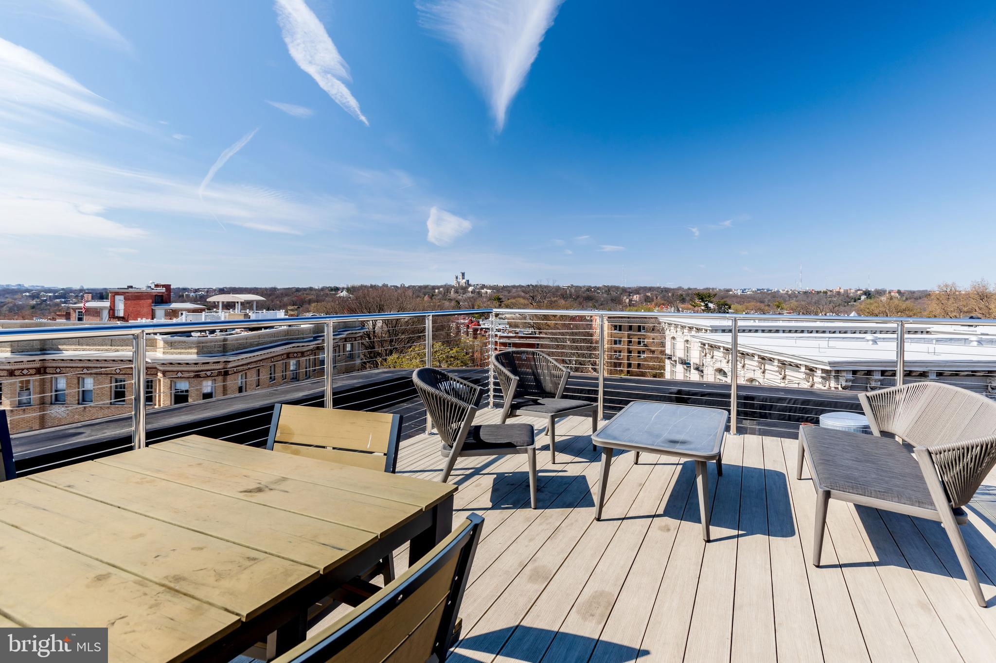 1673 Park Rd NW #202