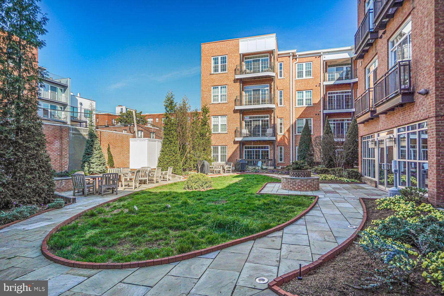 1451 Belmont St NW #118