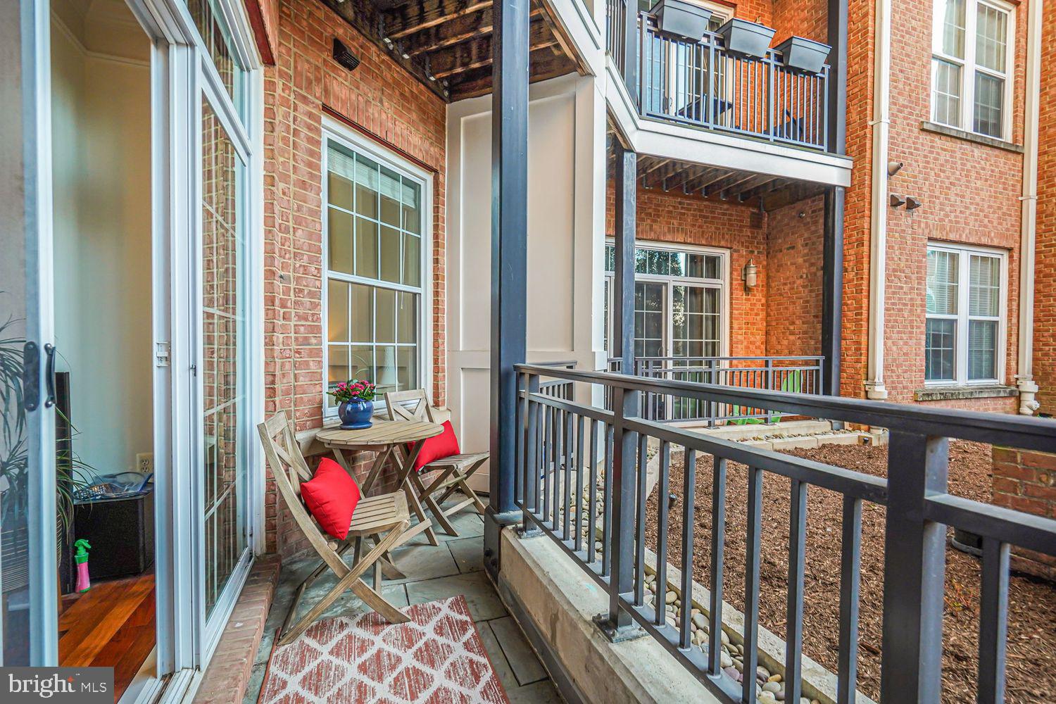 1451 Belmont St NW #118