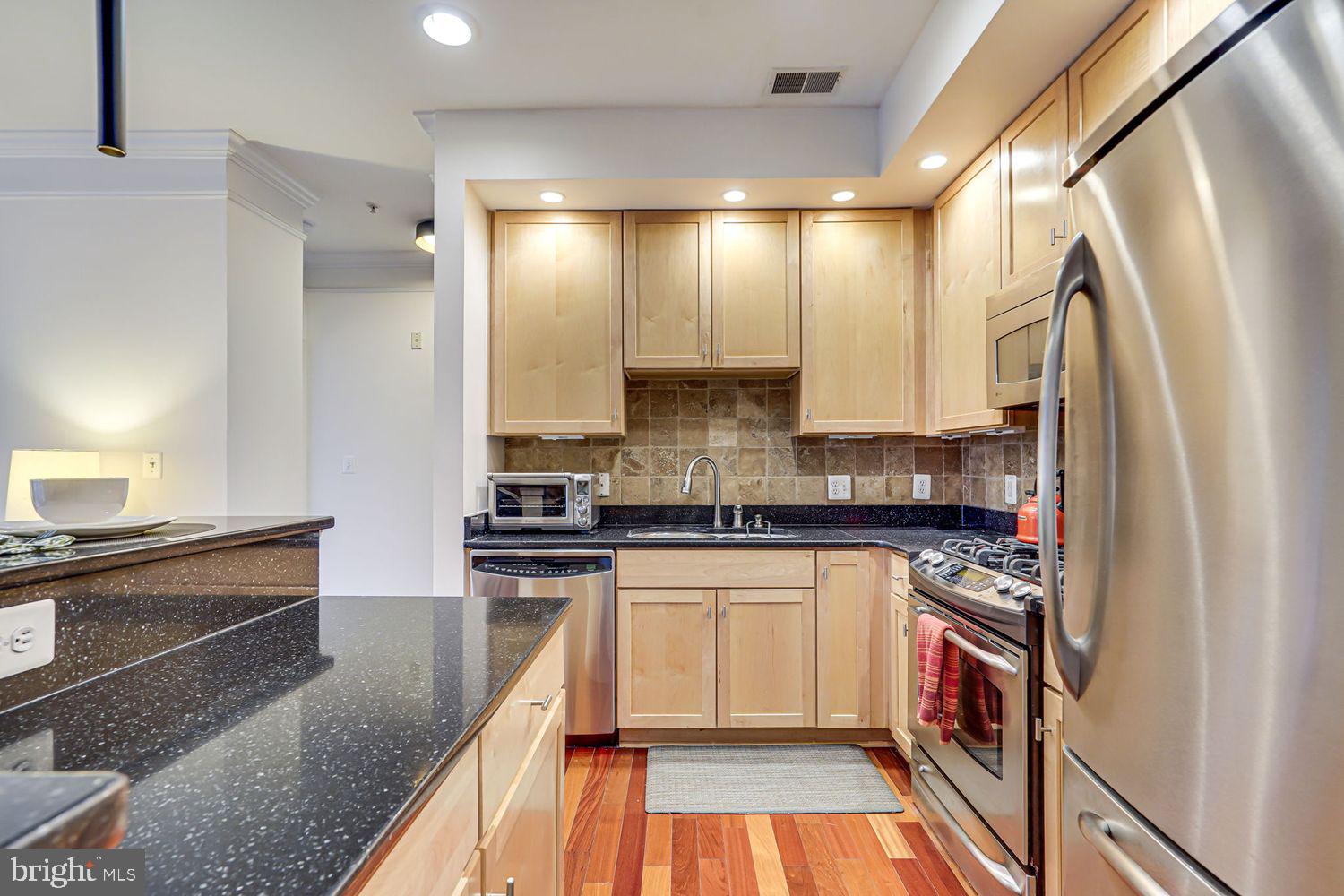 1451 Belmont St NW #118
